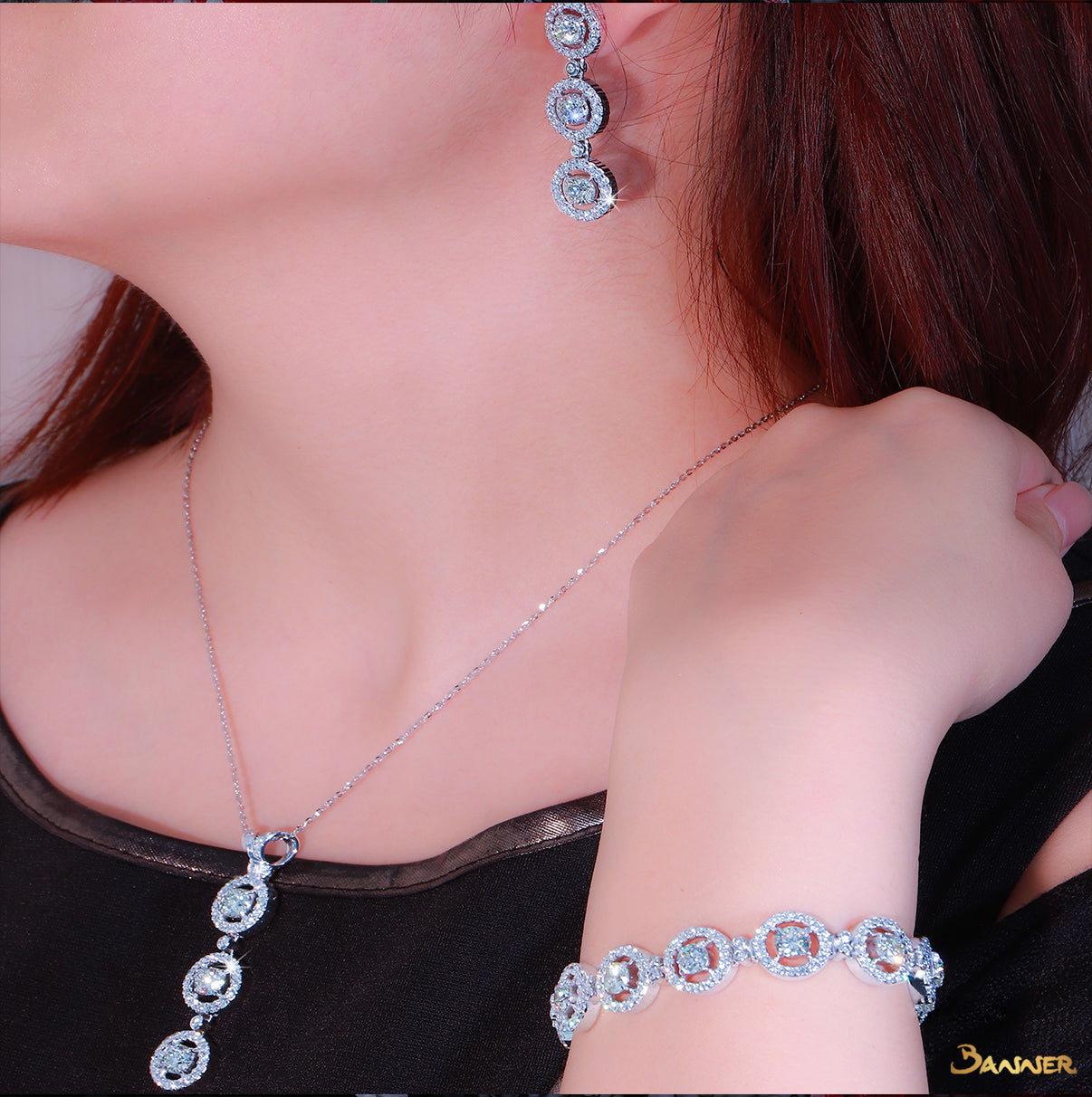 Diamond Halo 3-Step Pendant (2.22 cts. Middle Diamonds, 3.05 cts. t.w.)