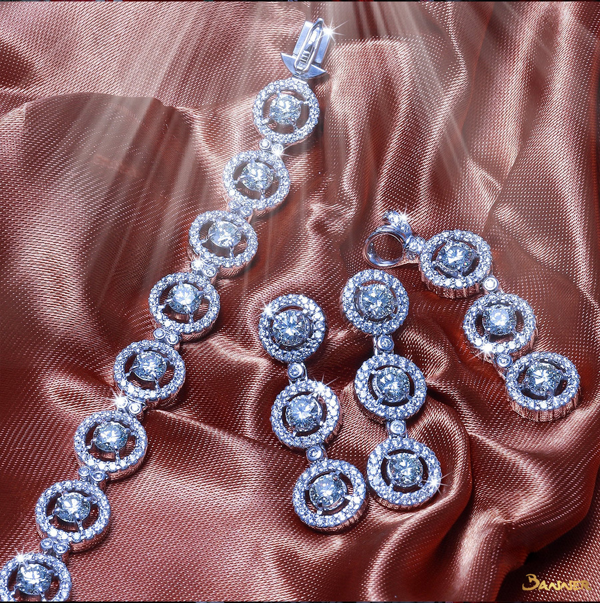 Diamond Halo 3-Step Pendant (2.22 cts. Middle Diamonds, 3.05 cts. t.w.)