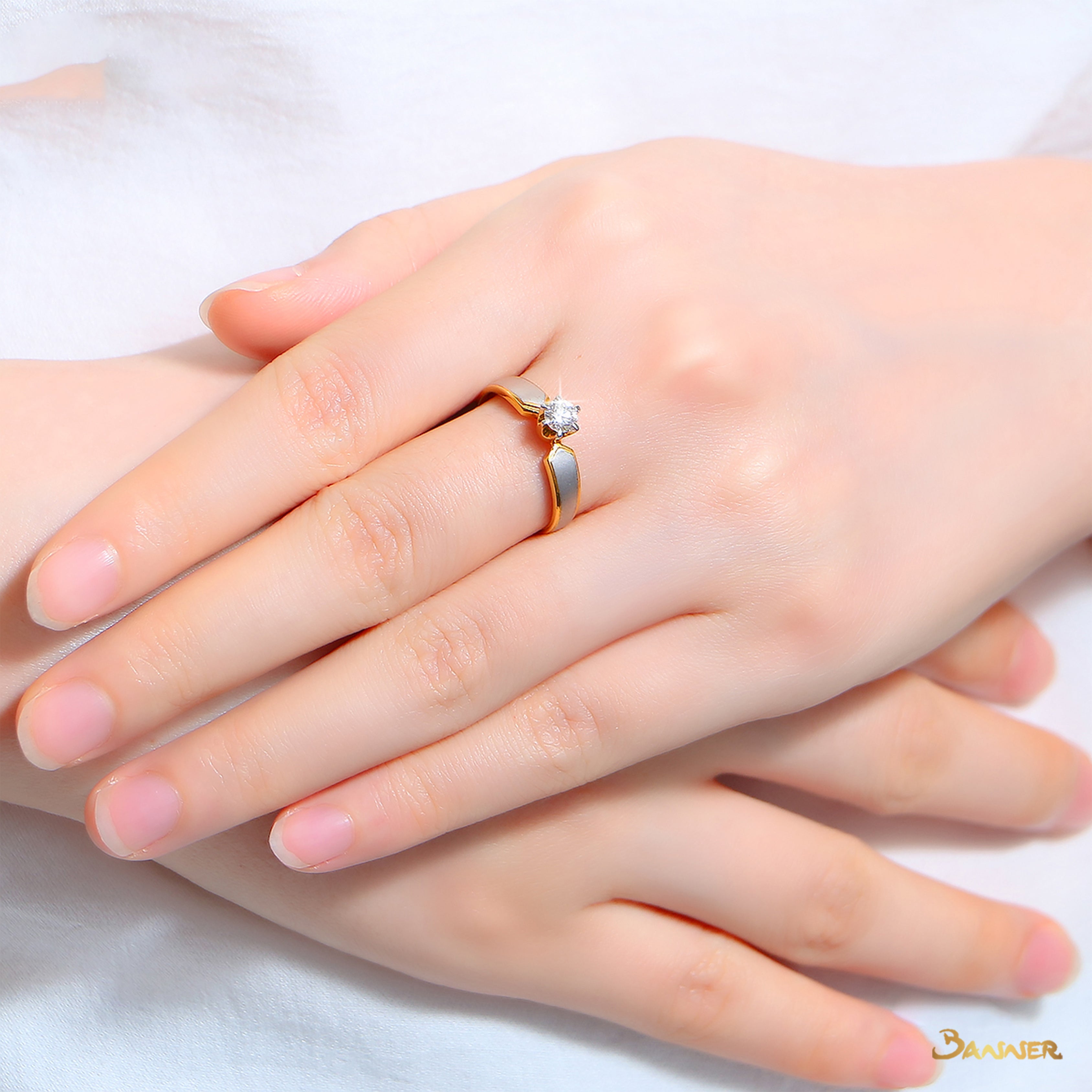 Diamond Bi-color Flush Setting Ring