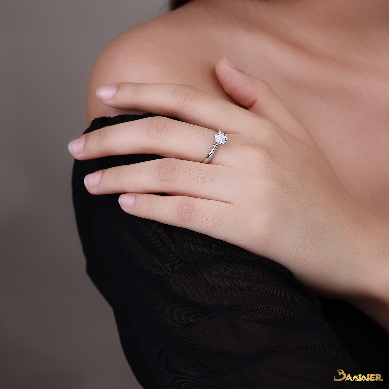 Diamond Tarpered Ring