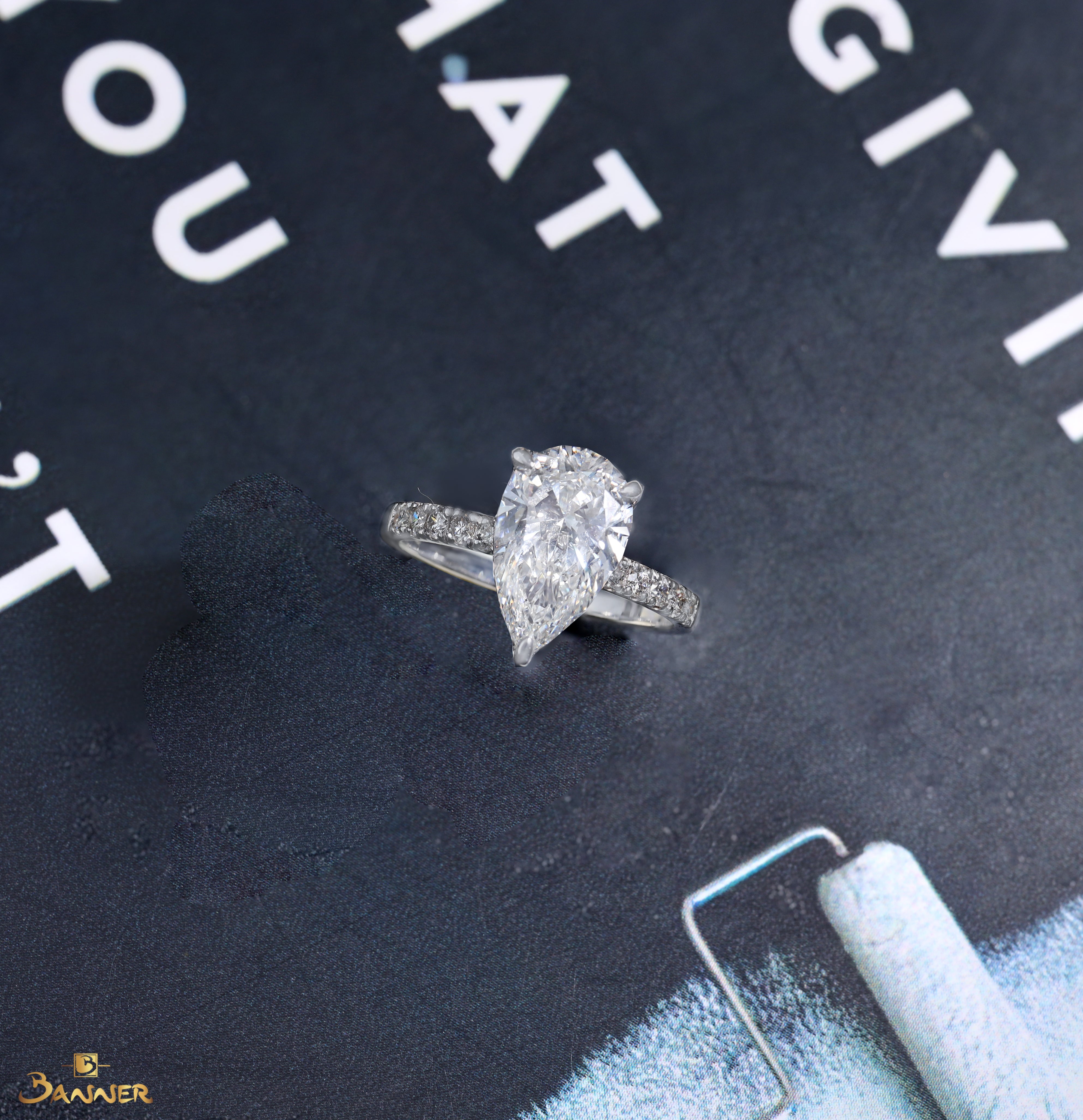 Pear-shaped GIA Diamond Hidden Halo Ring (GIA, I color ,VVS2,3Ex)