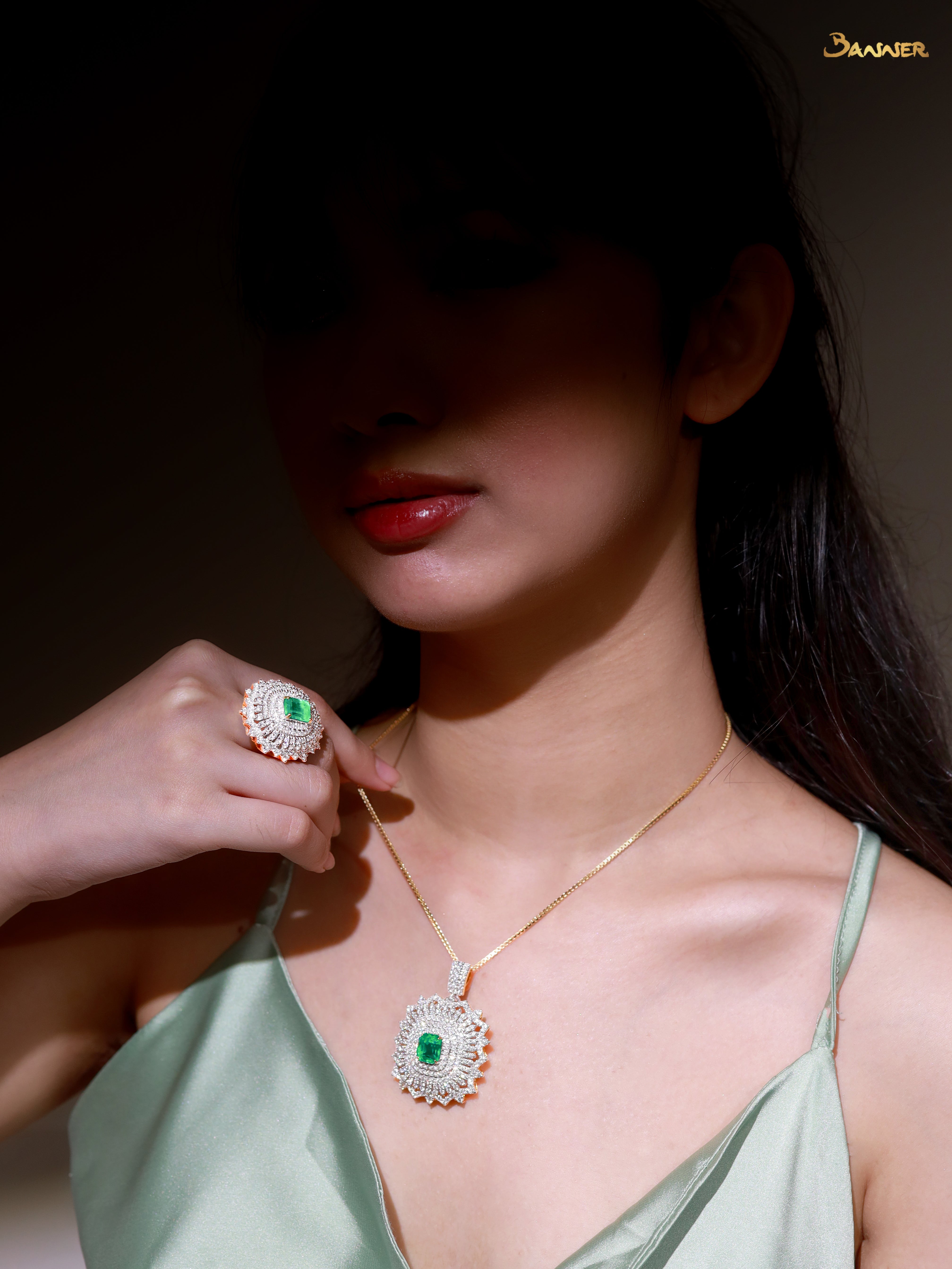 Columbian Emerald and Diamond Ring (Emerald 2.58 carats)