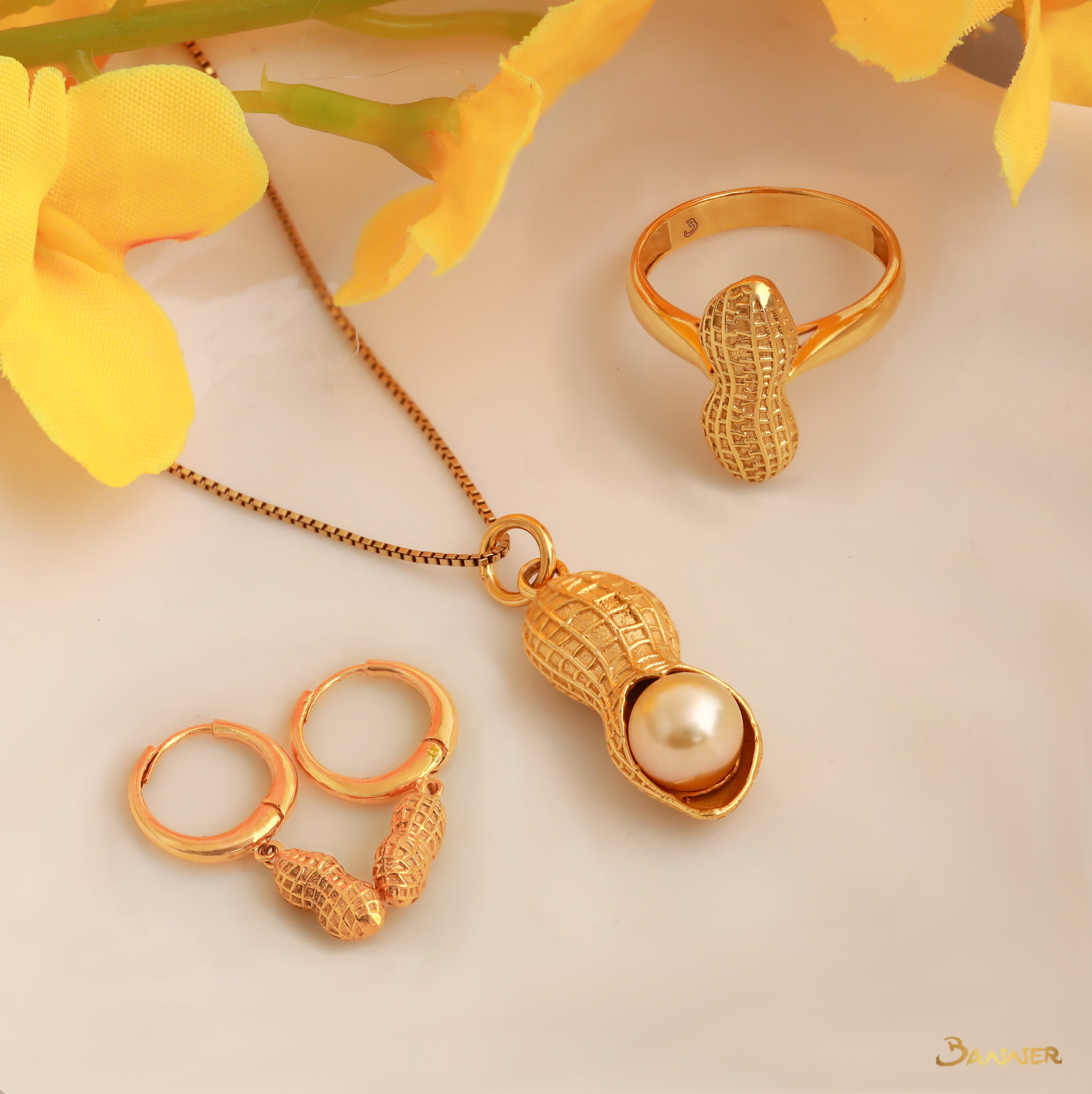 18k Yellow Gold Peanut Set