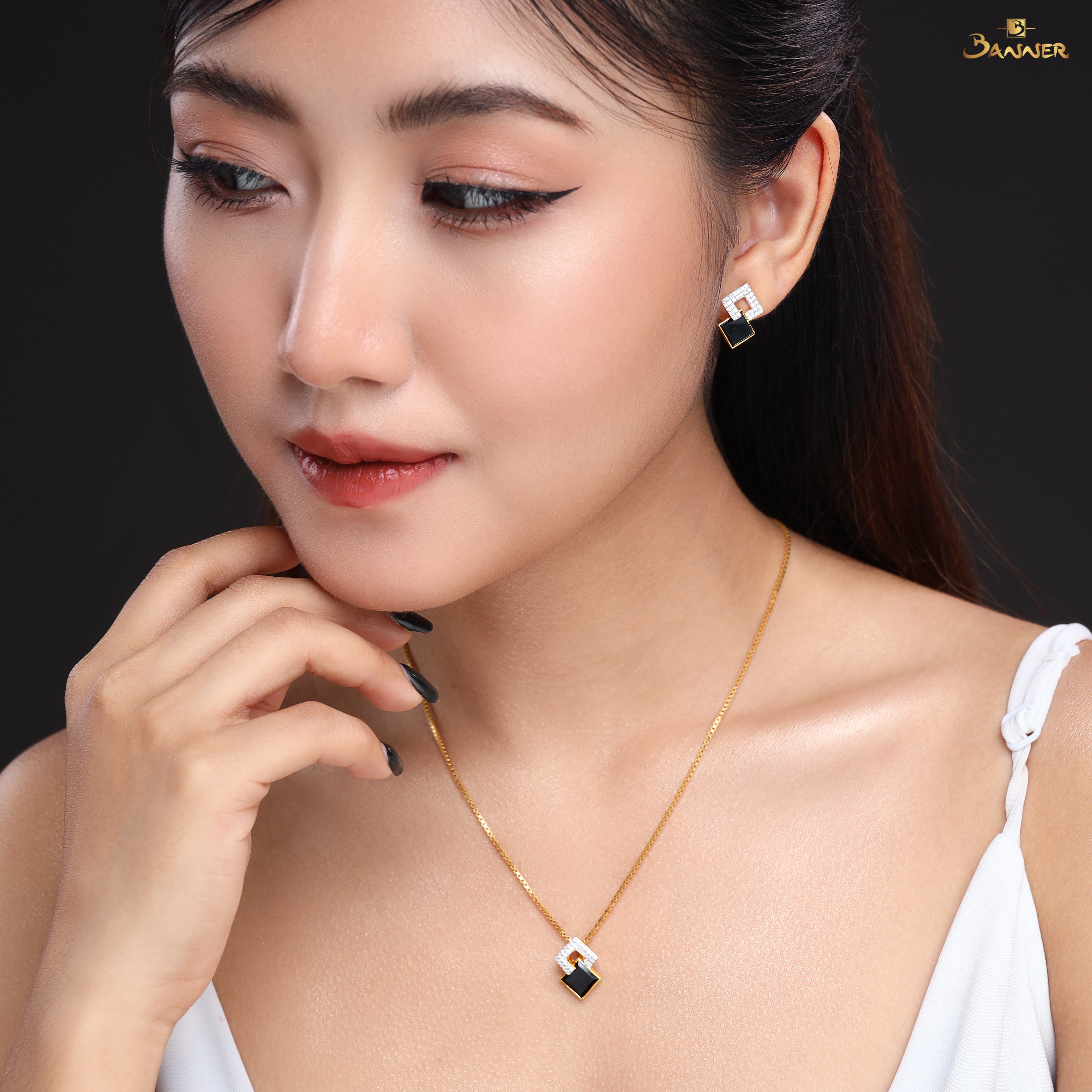 Black Jade and Diamond Mono Square Set