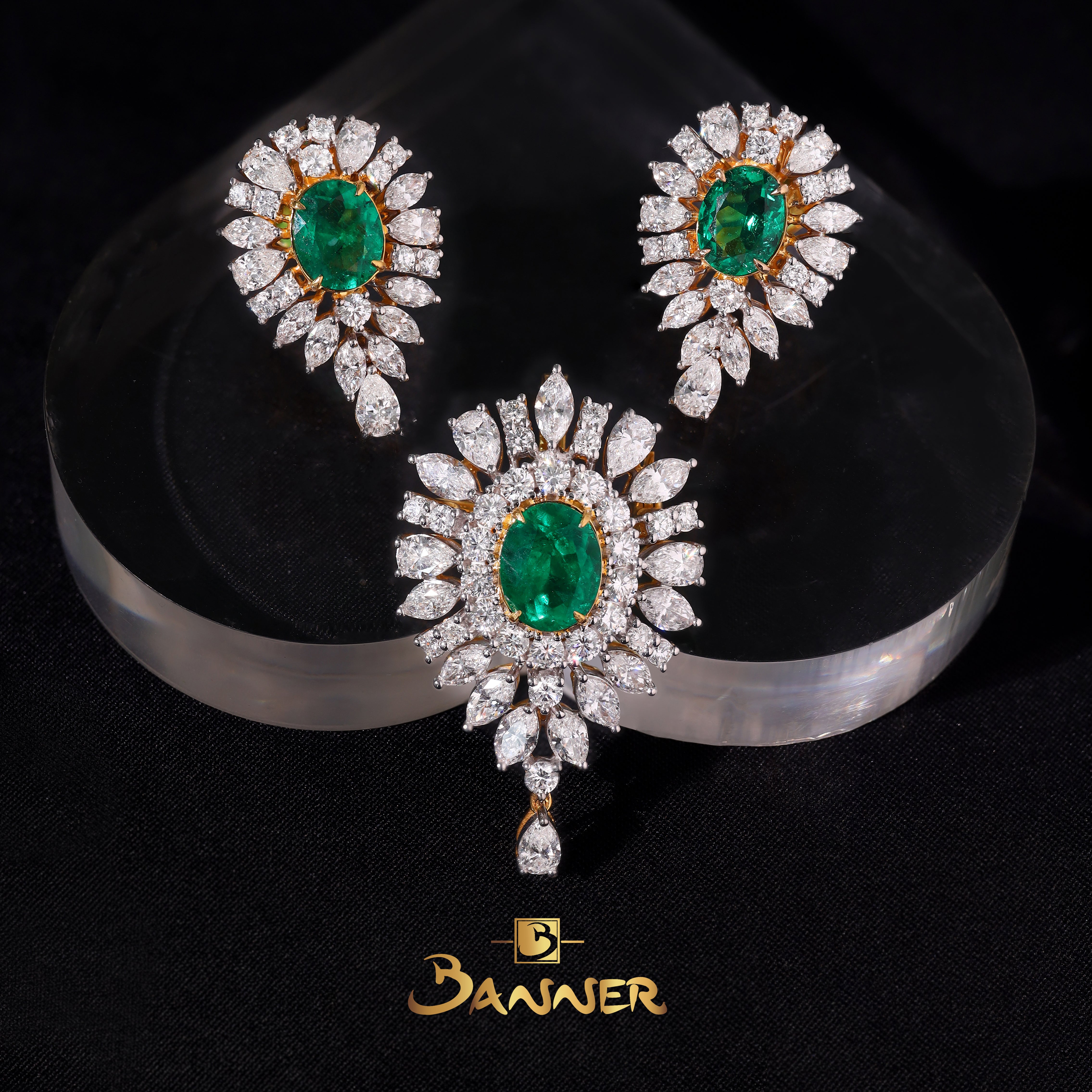 Columbian Emerald Oval and Diamond Set