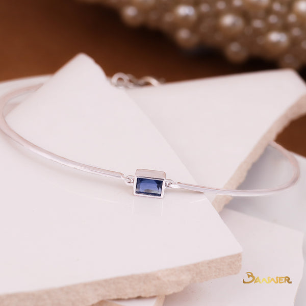 Emerald-cut Sapphire Solitaire Bracelet