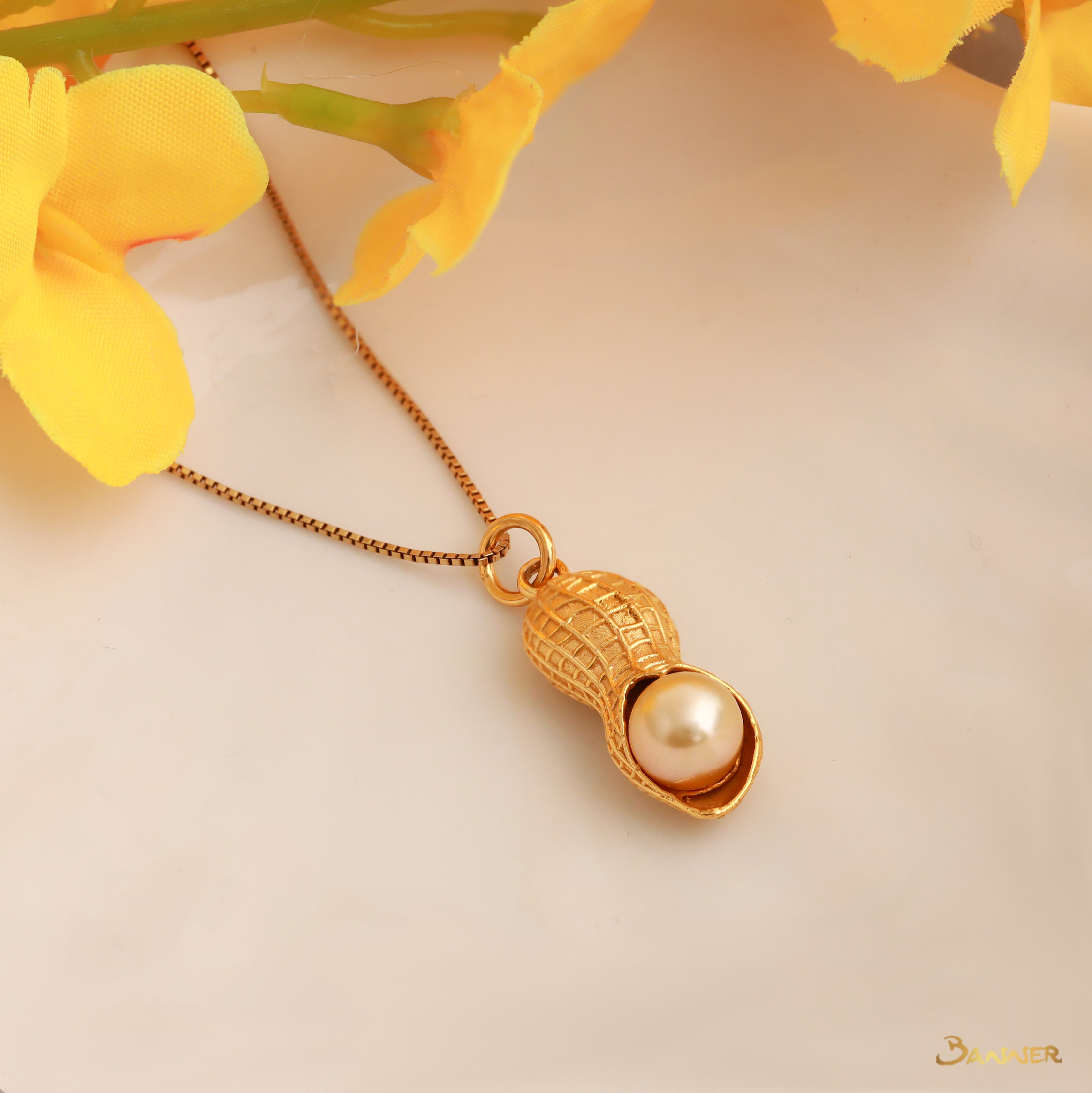 Pearl Peanuts Pendant