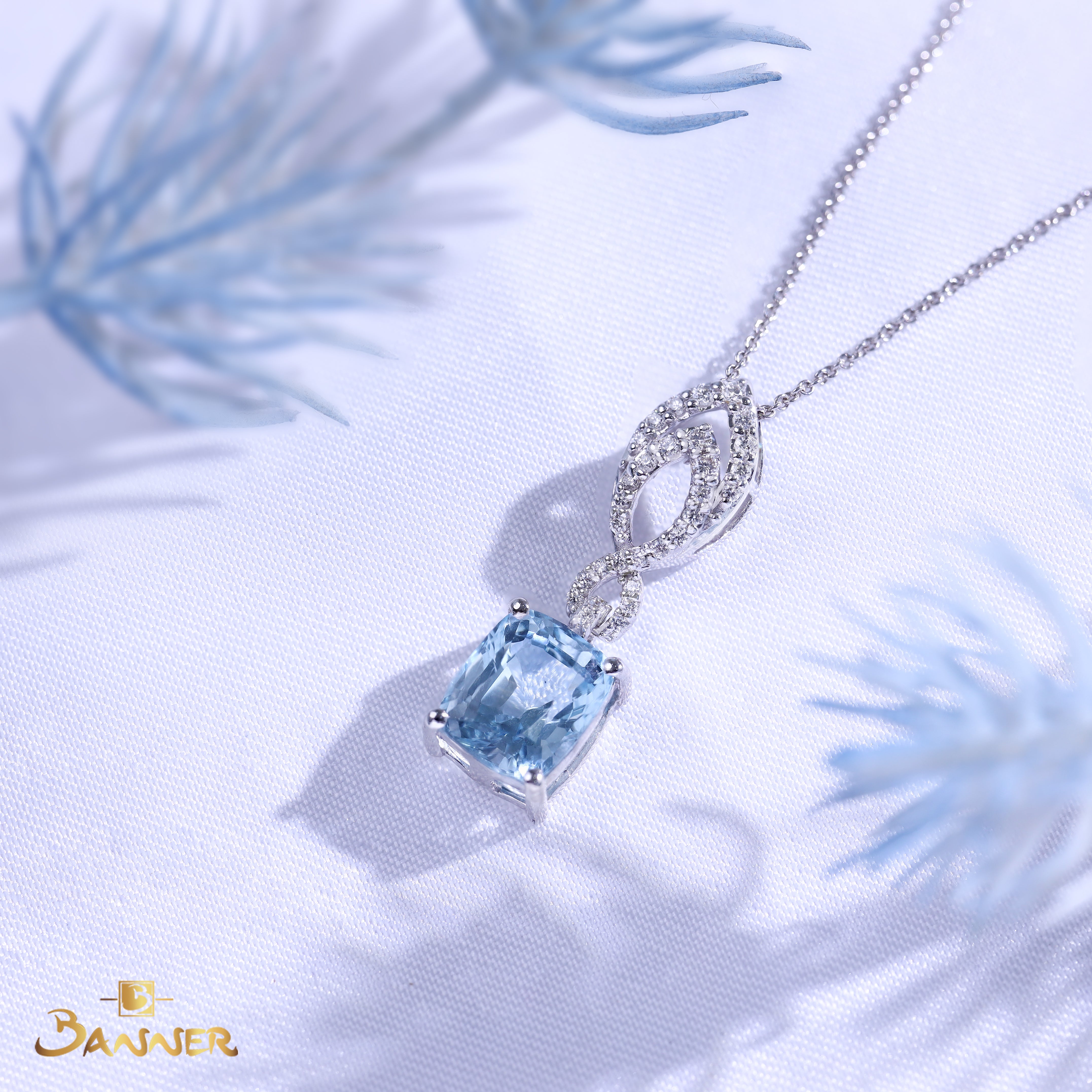 Aquamarine and Diamond Ciel Pendant