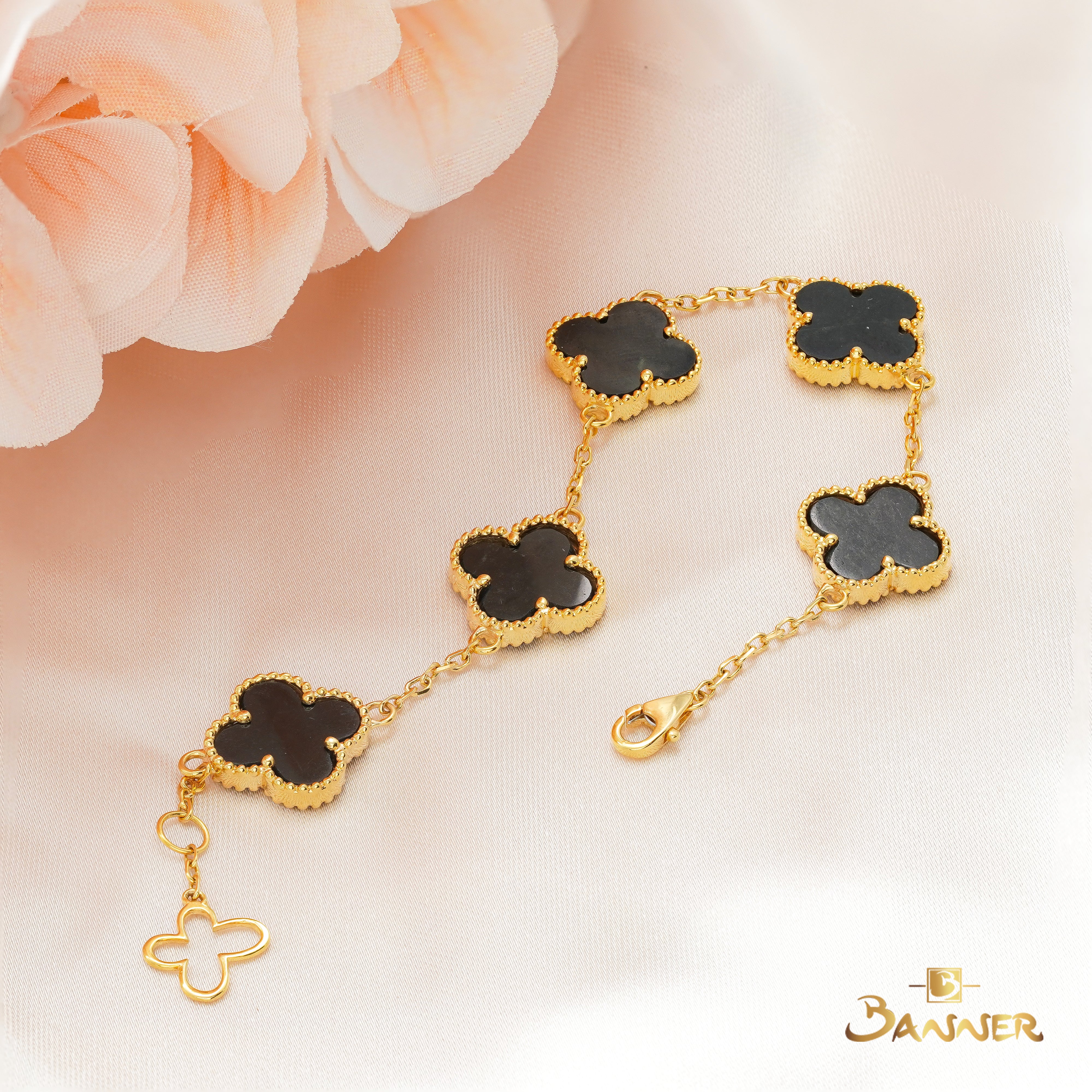 Black Jade Clover Bracelet