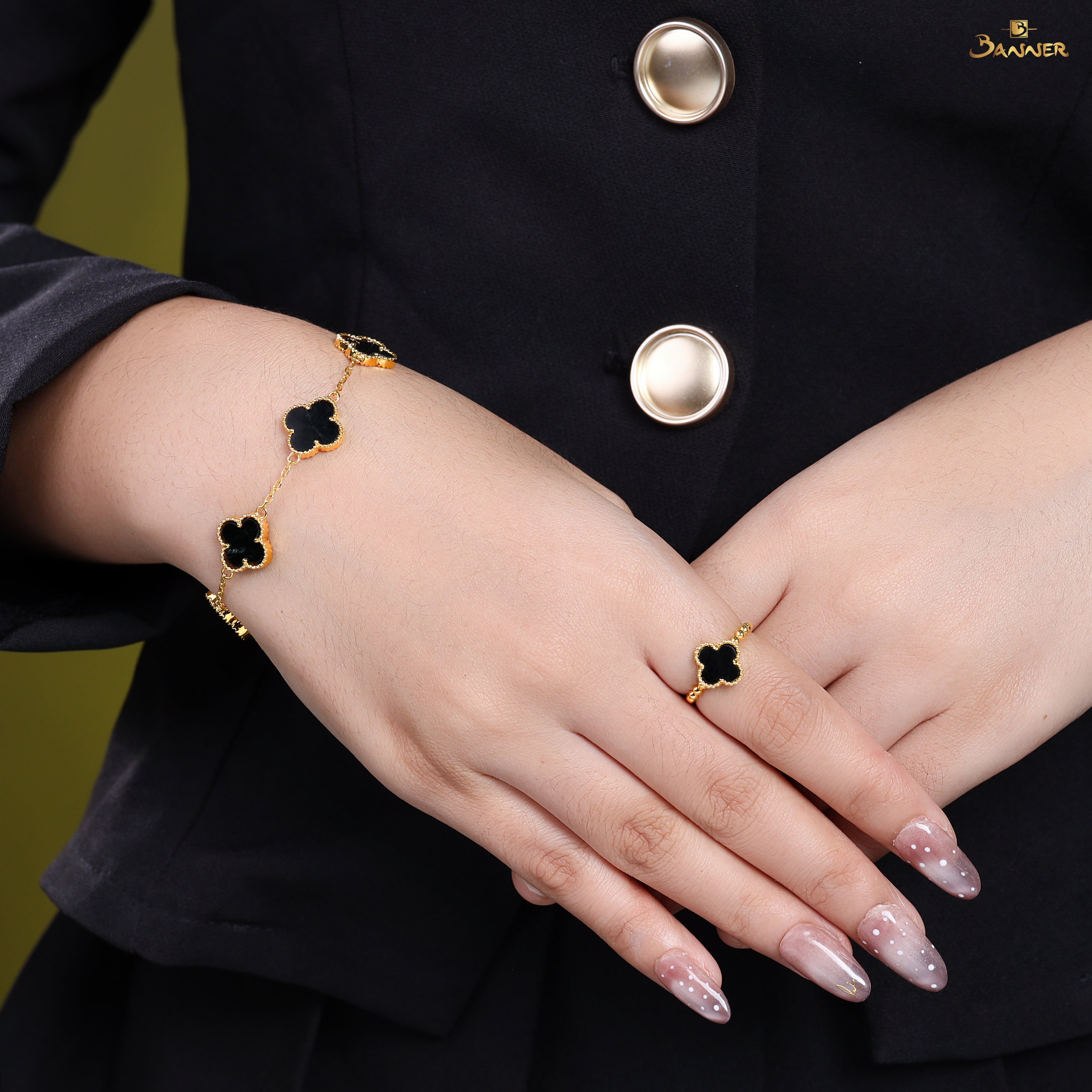 Black Jade Clover Bracelet