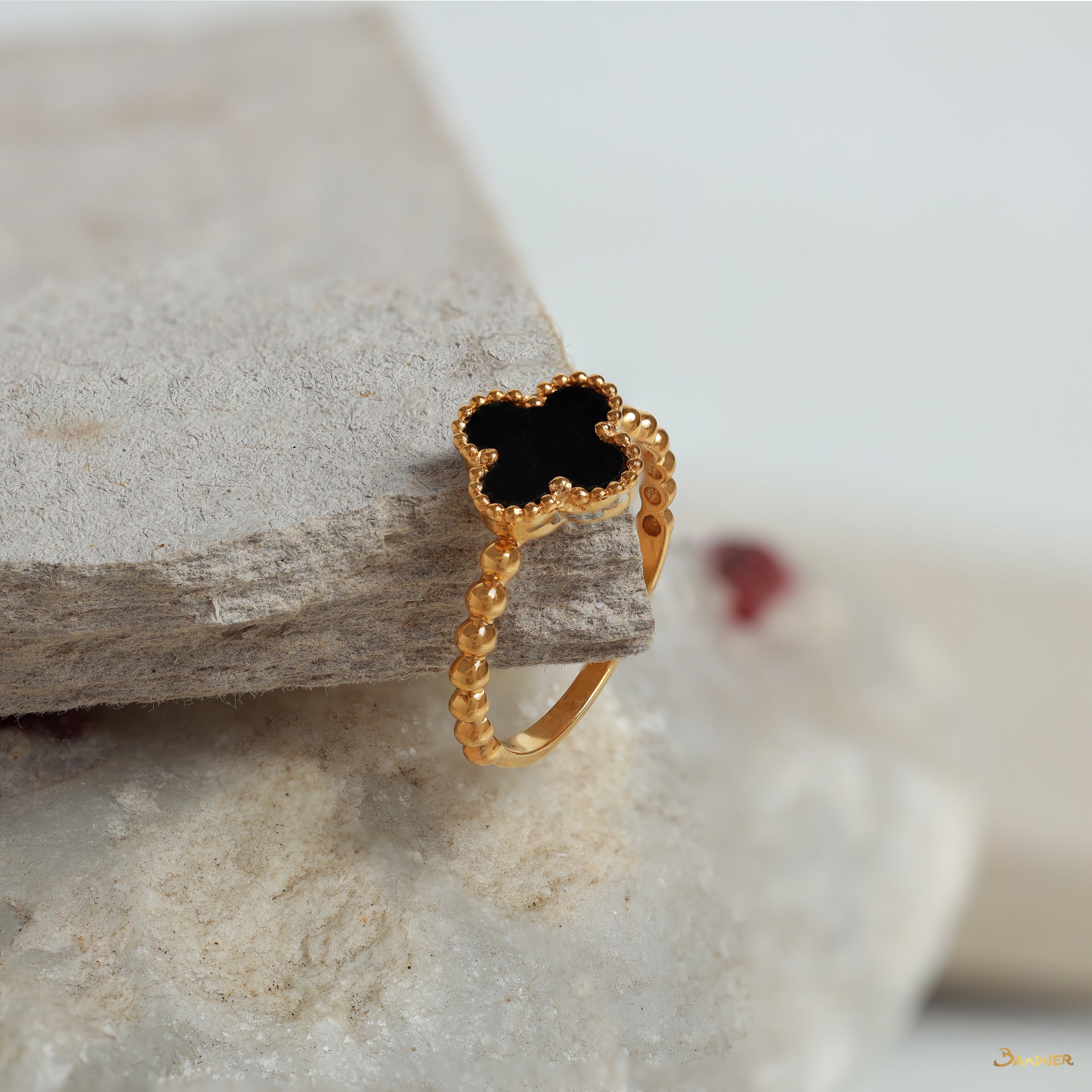 Black Jade Clover Ring