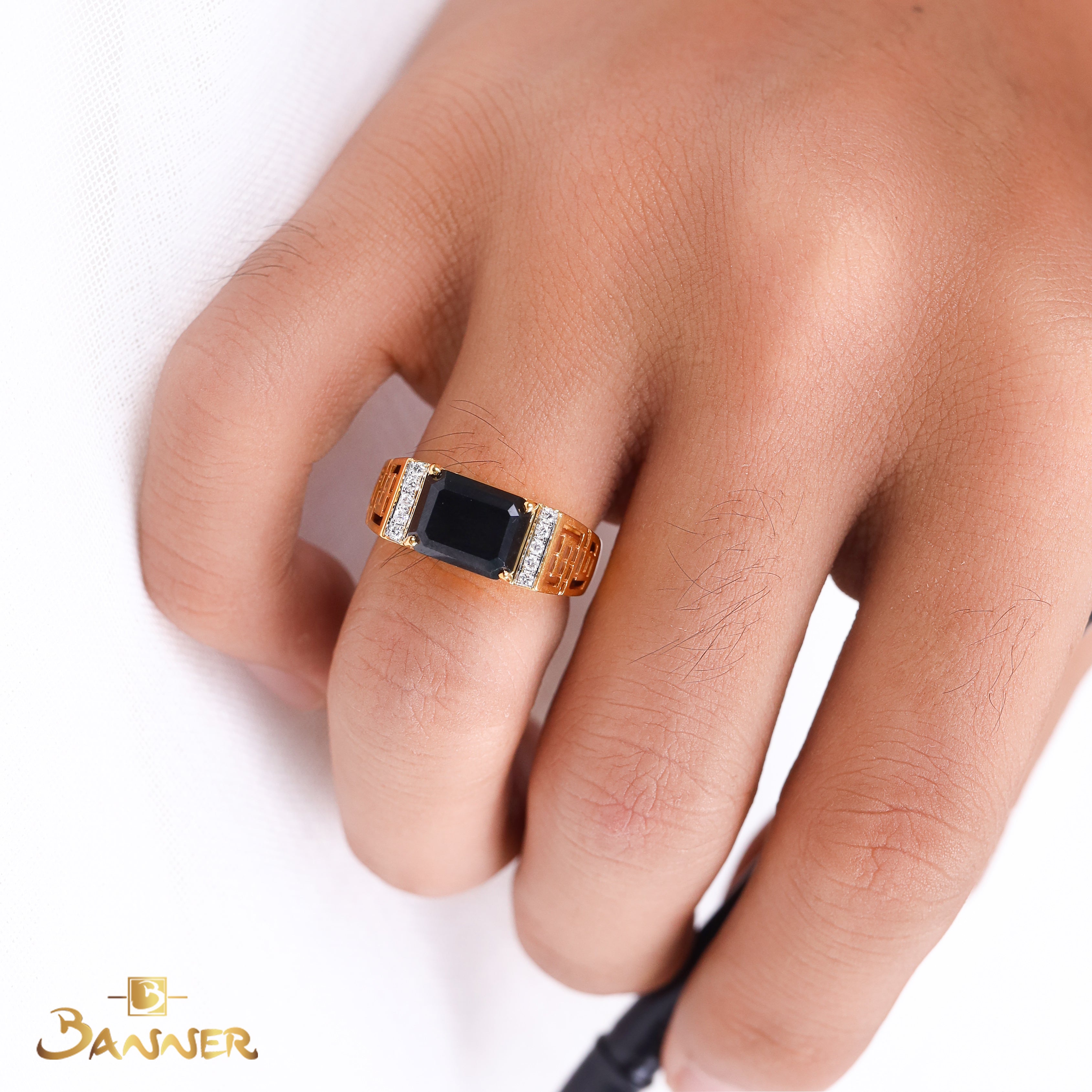 Black Jade and Diamond Ka-Note Ring