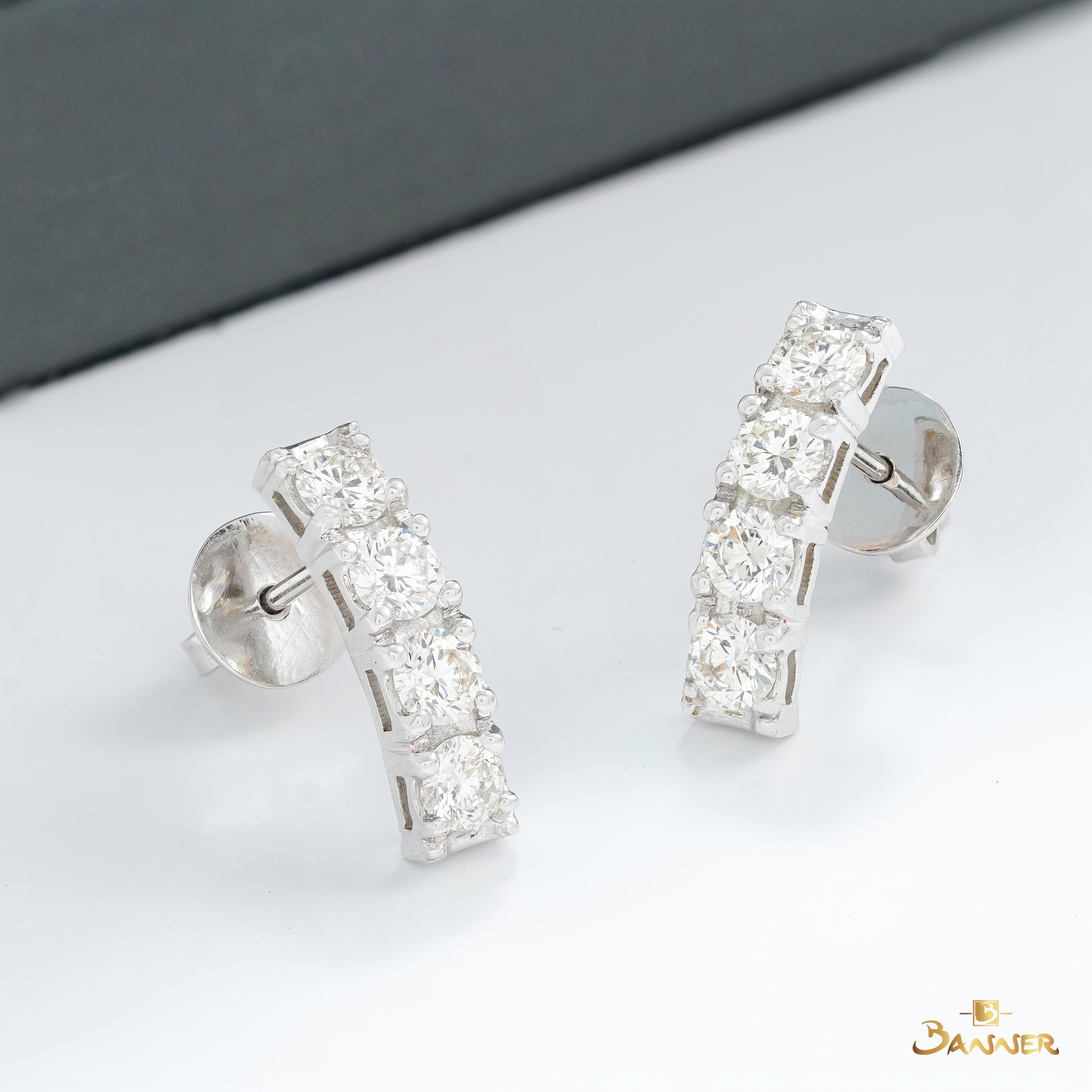 Diamond Curve Studs Earrings