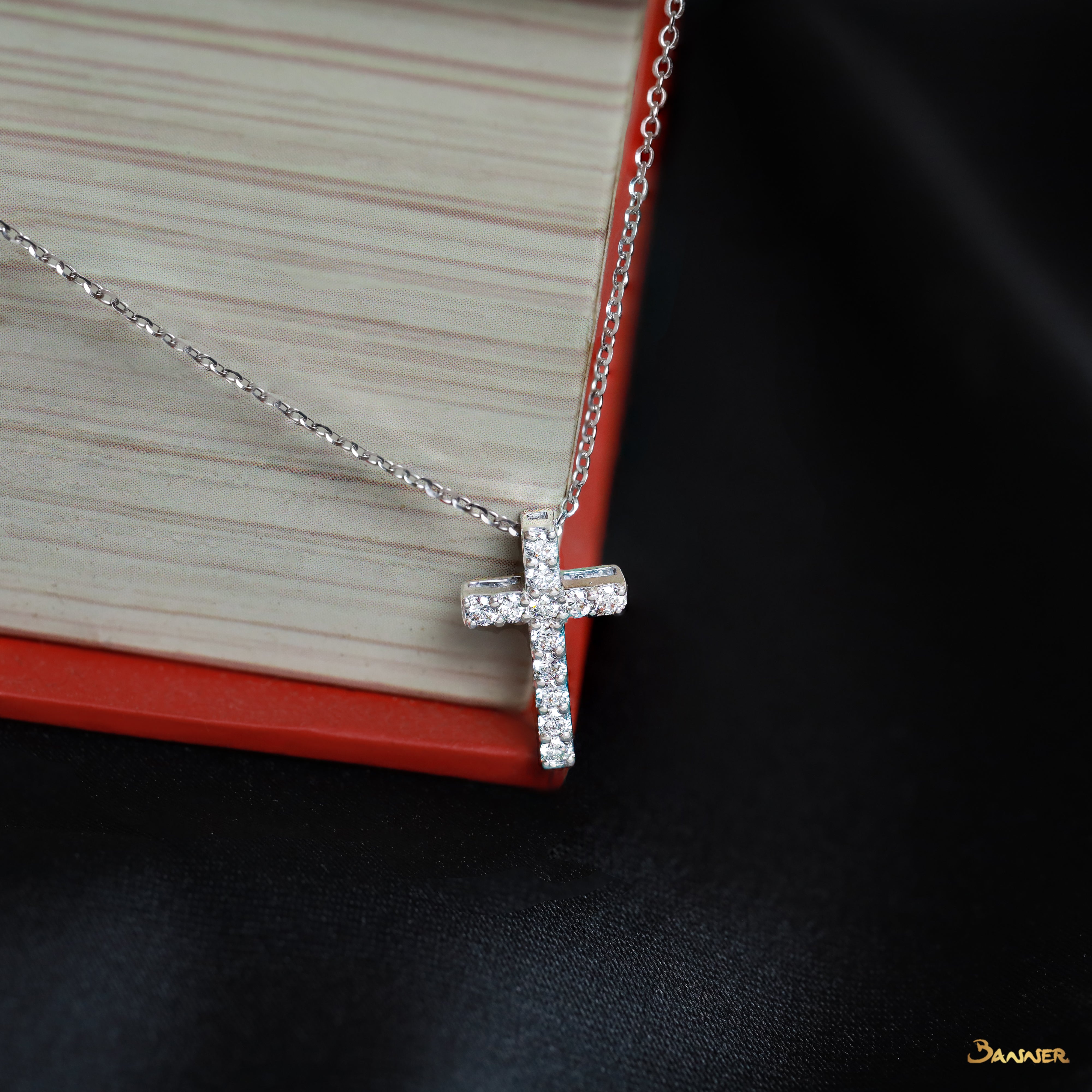 Diamond Cross Necklace(B)