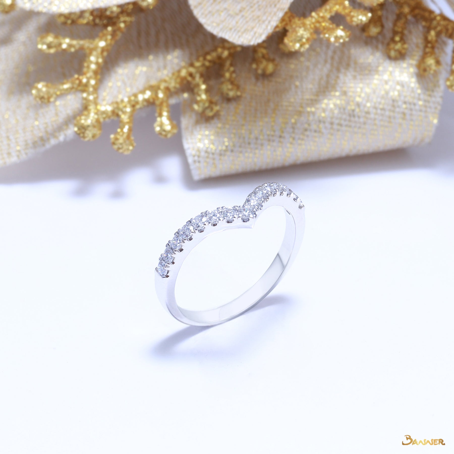 Chevron V Shape Diamond Ring(B)