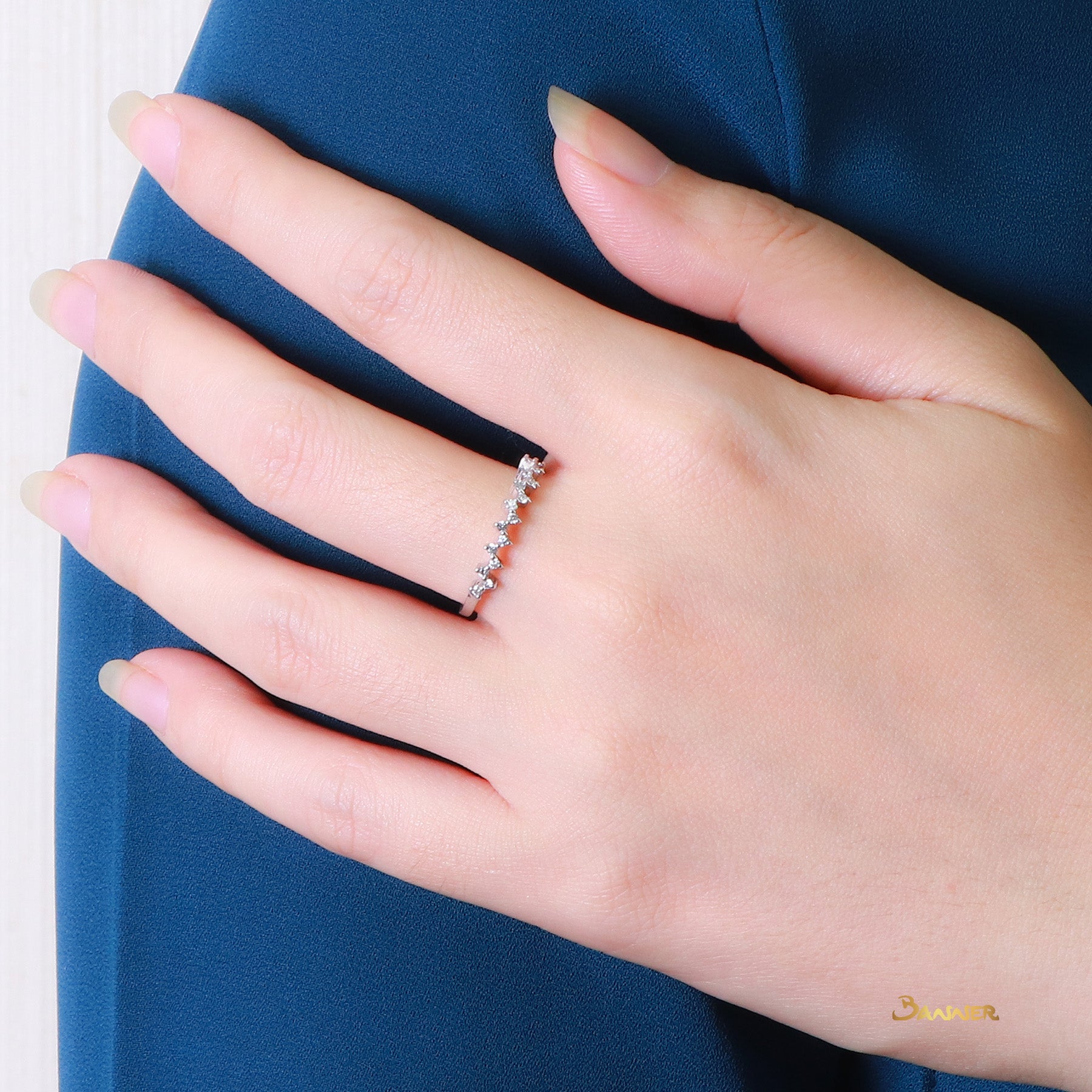 Diamond Zigzag Ring (B)