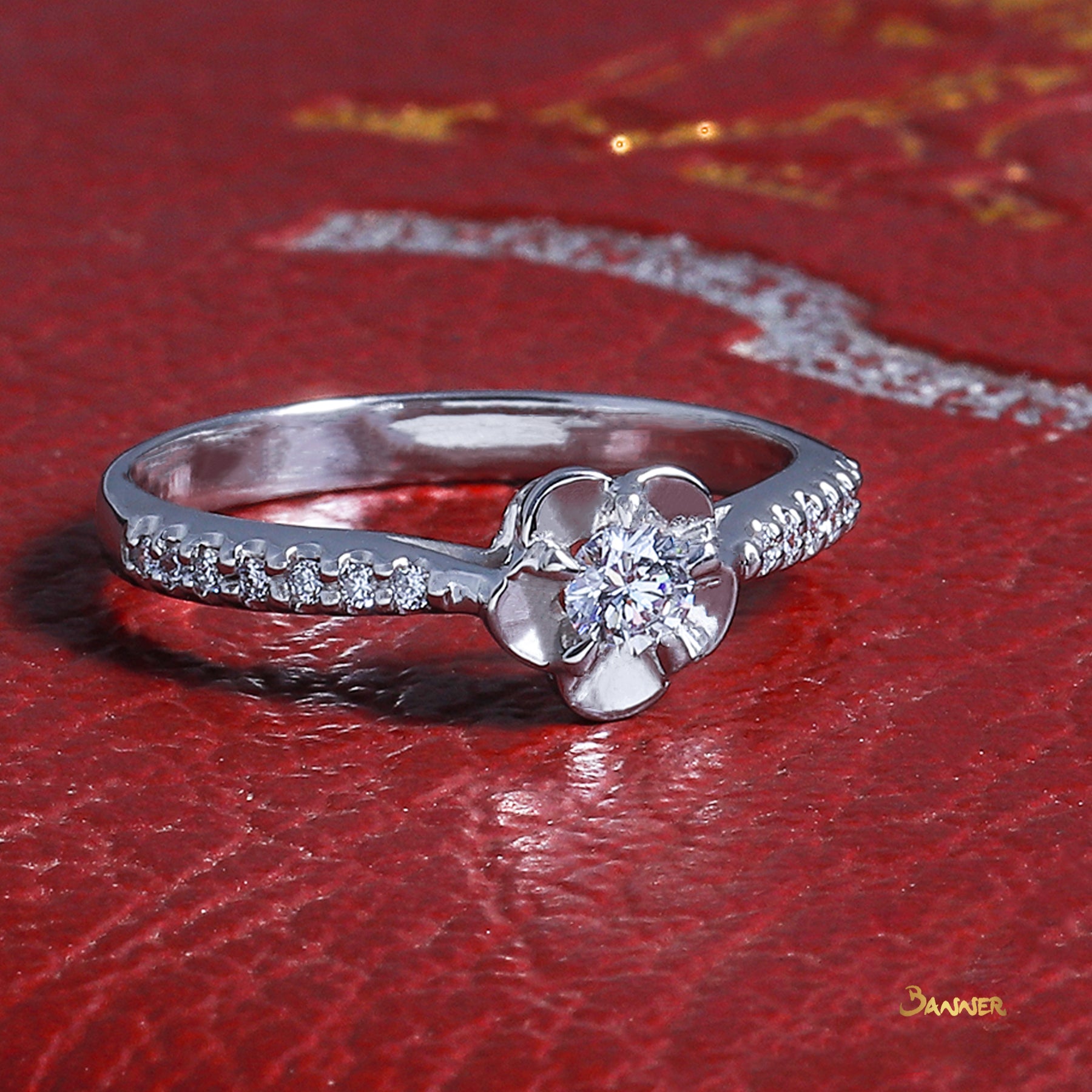 Diamond Floral Ring (0.15 ct. Middle Diamond)