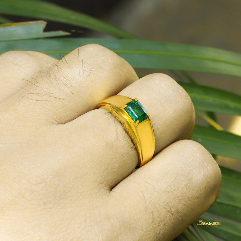 Emerald Solitaire Unisex Ring