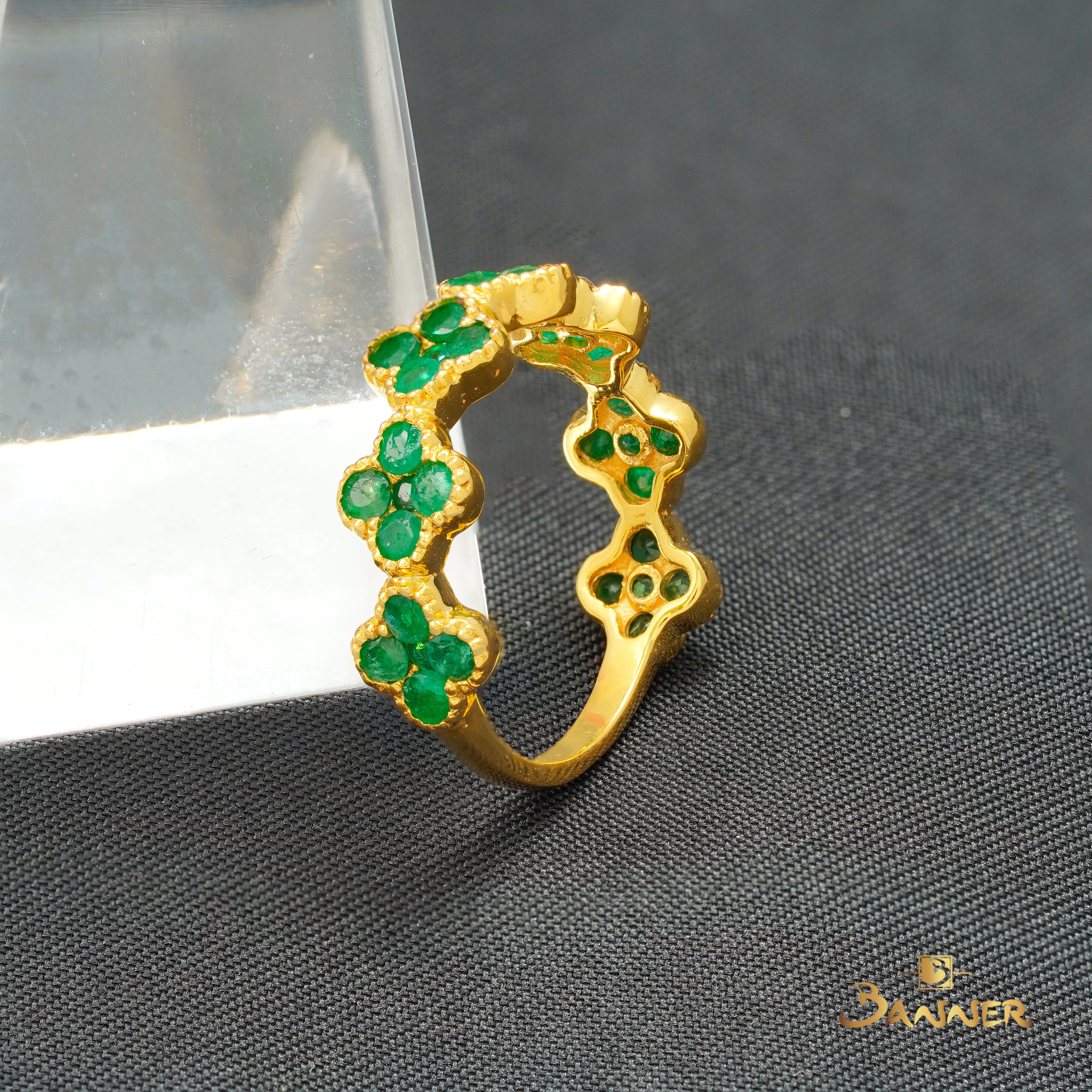 Emerald Clover Ring