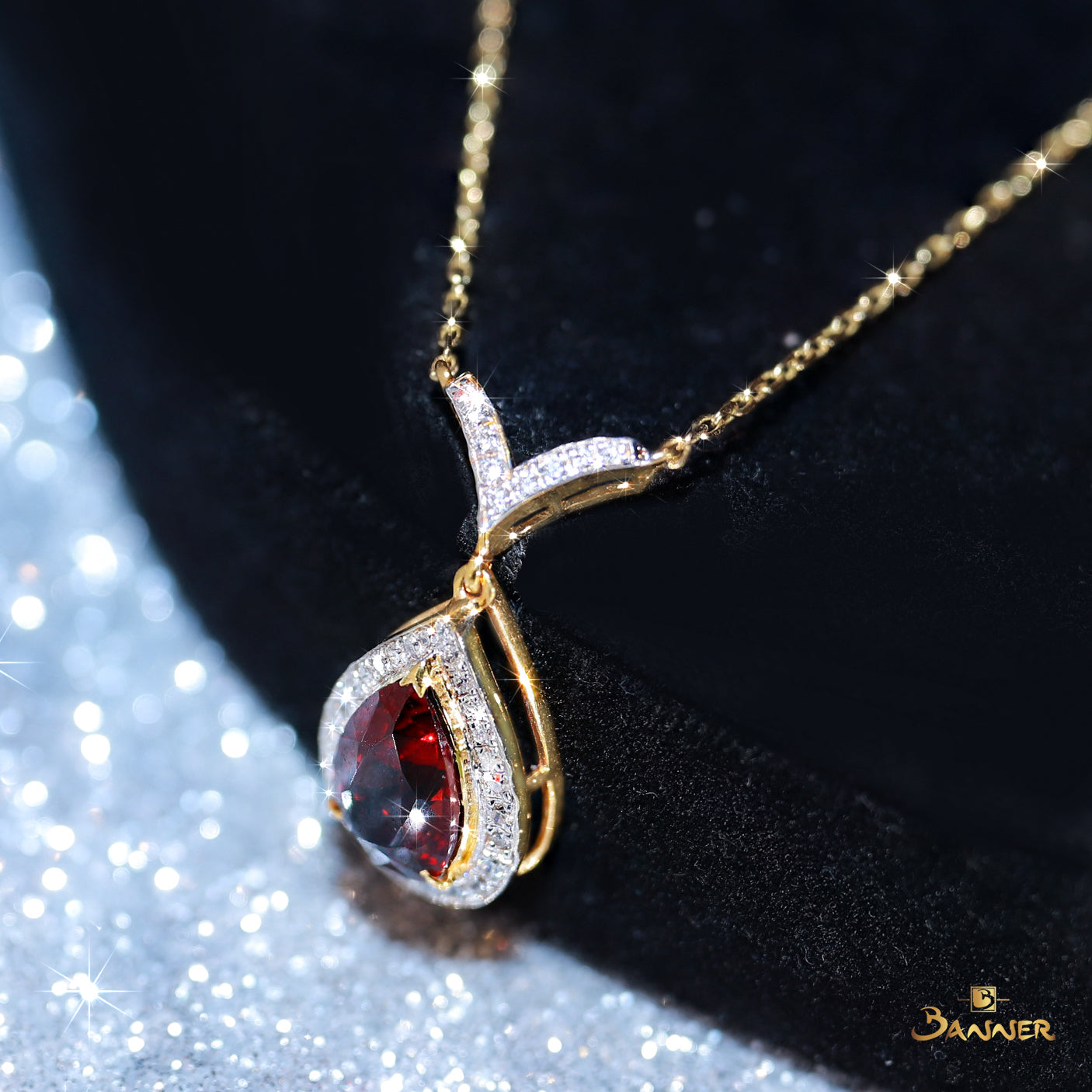 Pear-Shaped Garnet and Diamond Zest Necklace