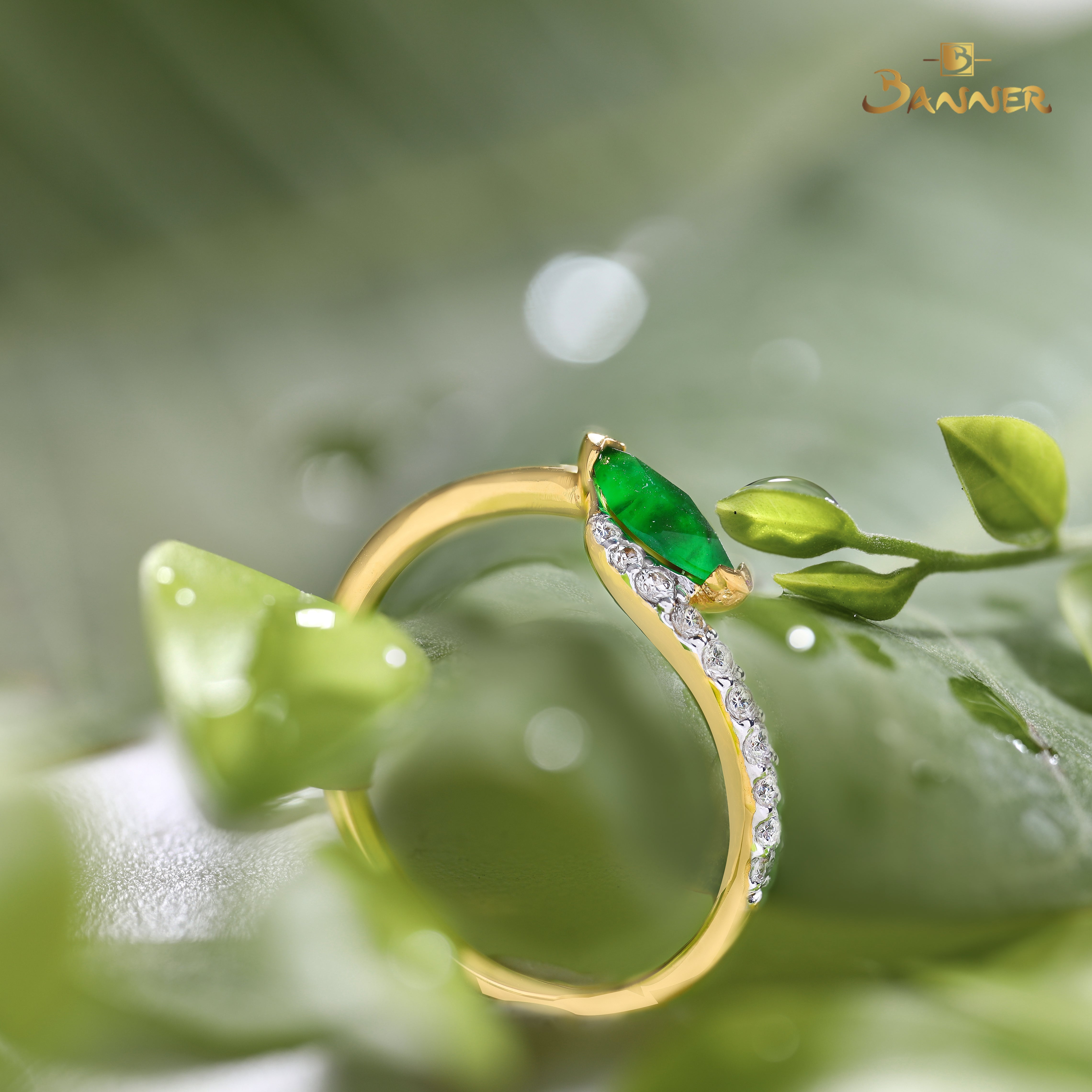 Jade and Diamond Gaze Ring