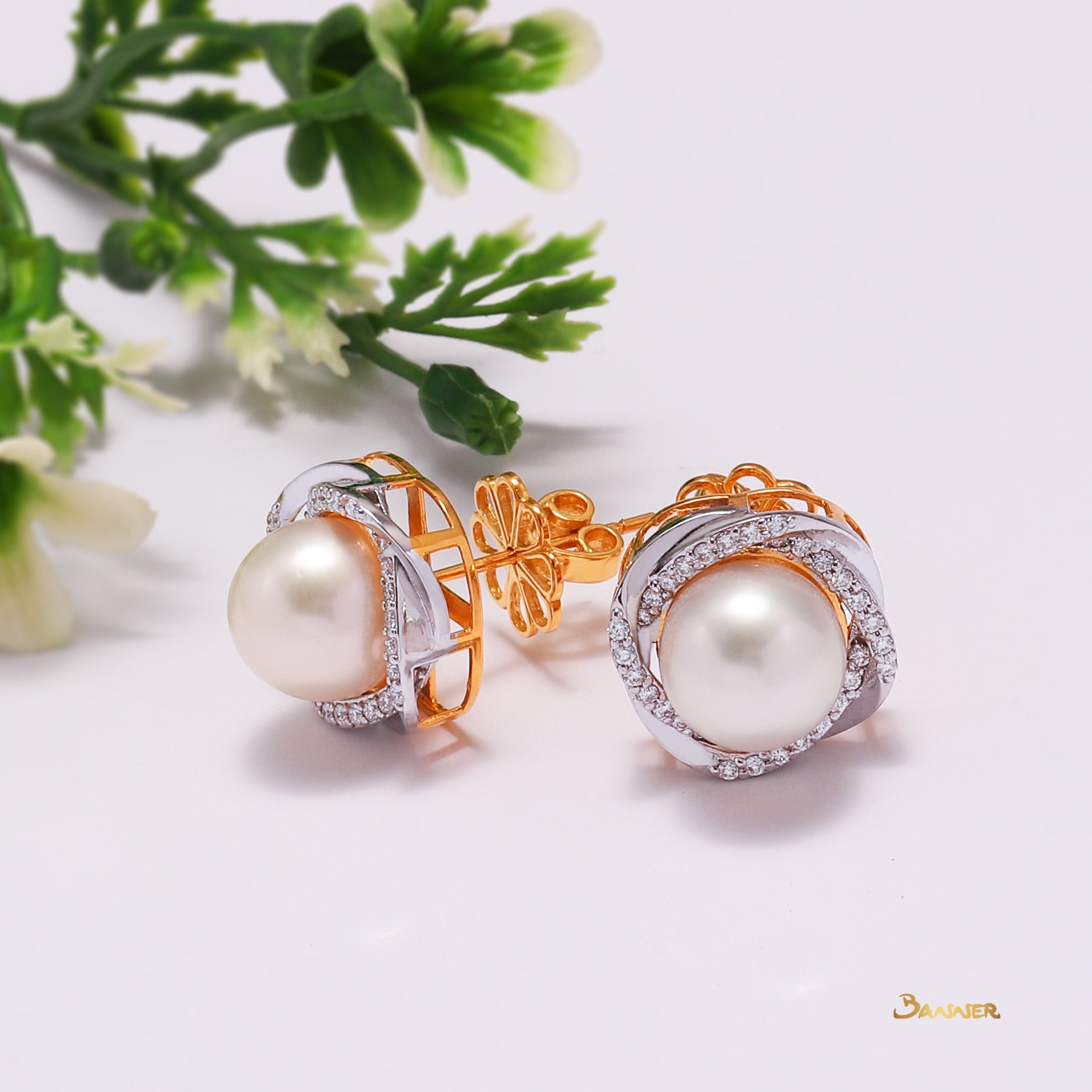 Pearl and Diamond Set