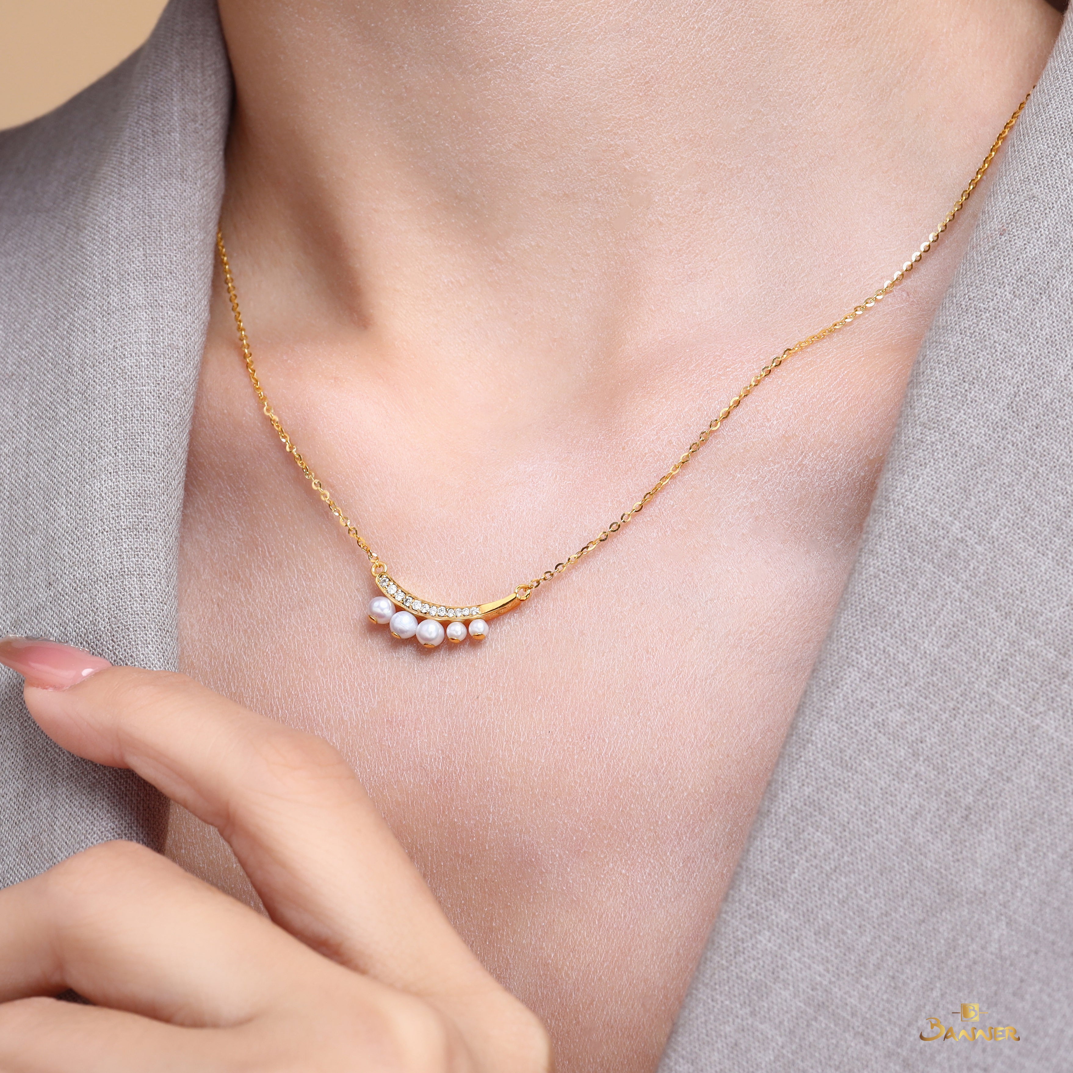 Pearl and Diamond Smile Necklace