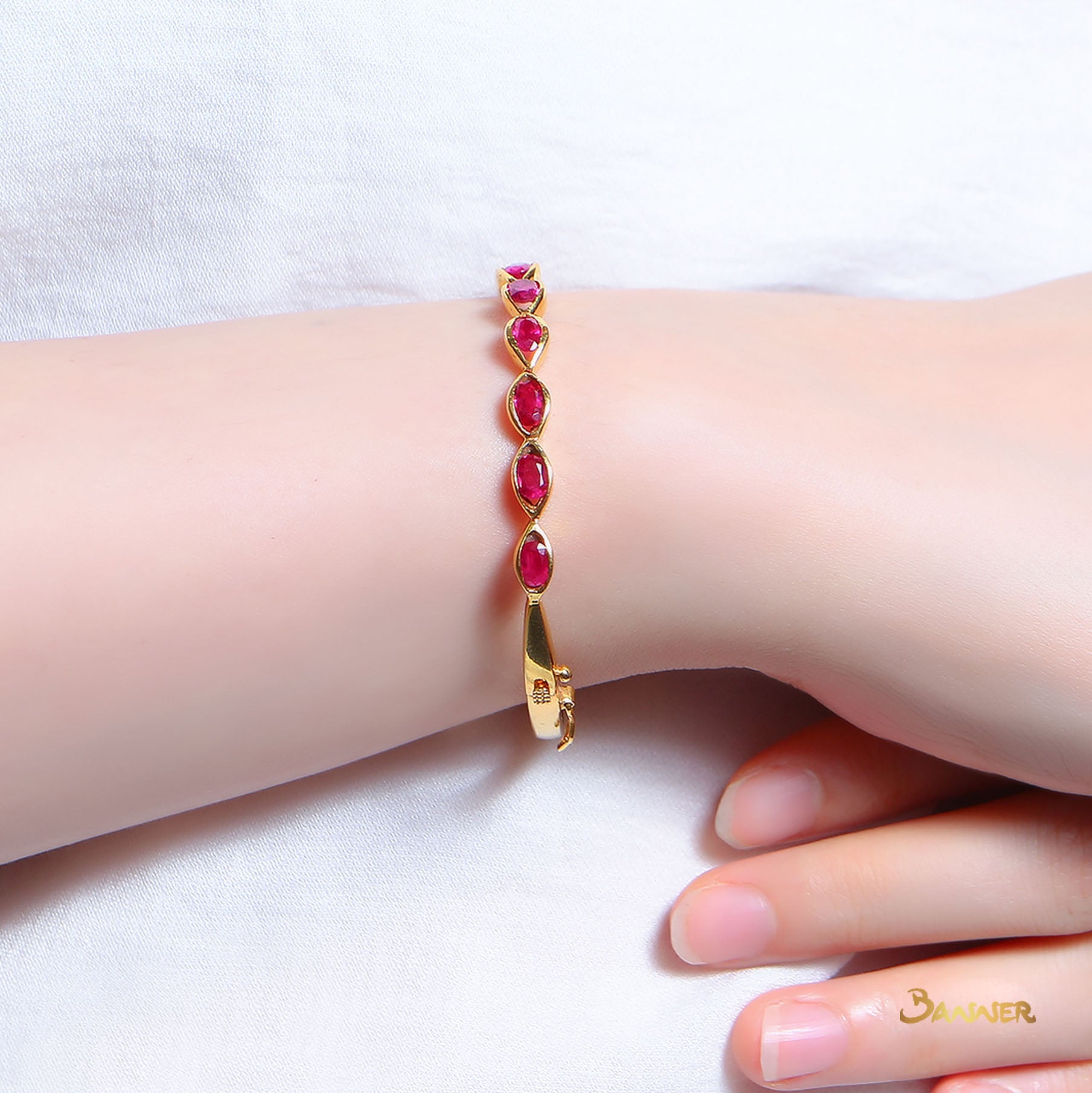 Marquise-cut Ruby Bracelet (7 pcs)