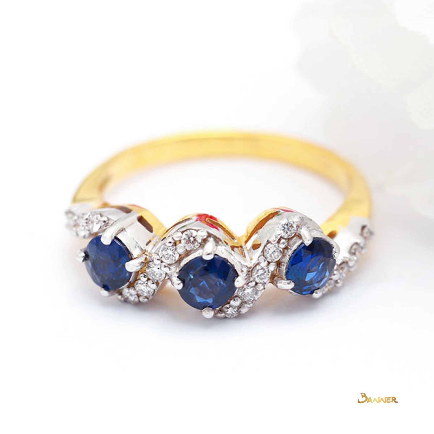 Sapphire and Diamond Yae-Hlaing Ring