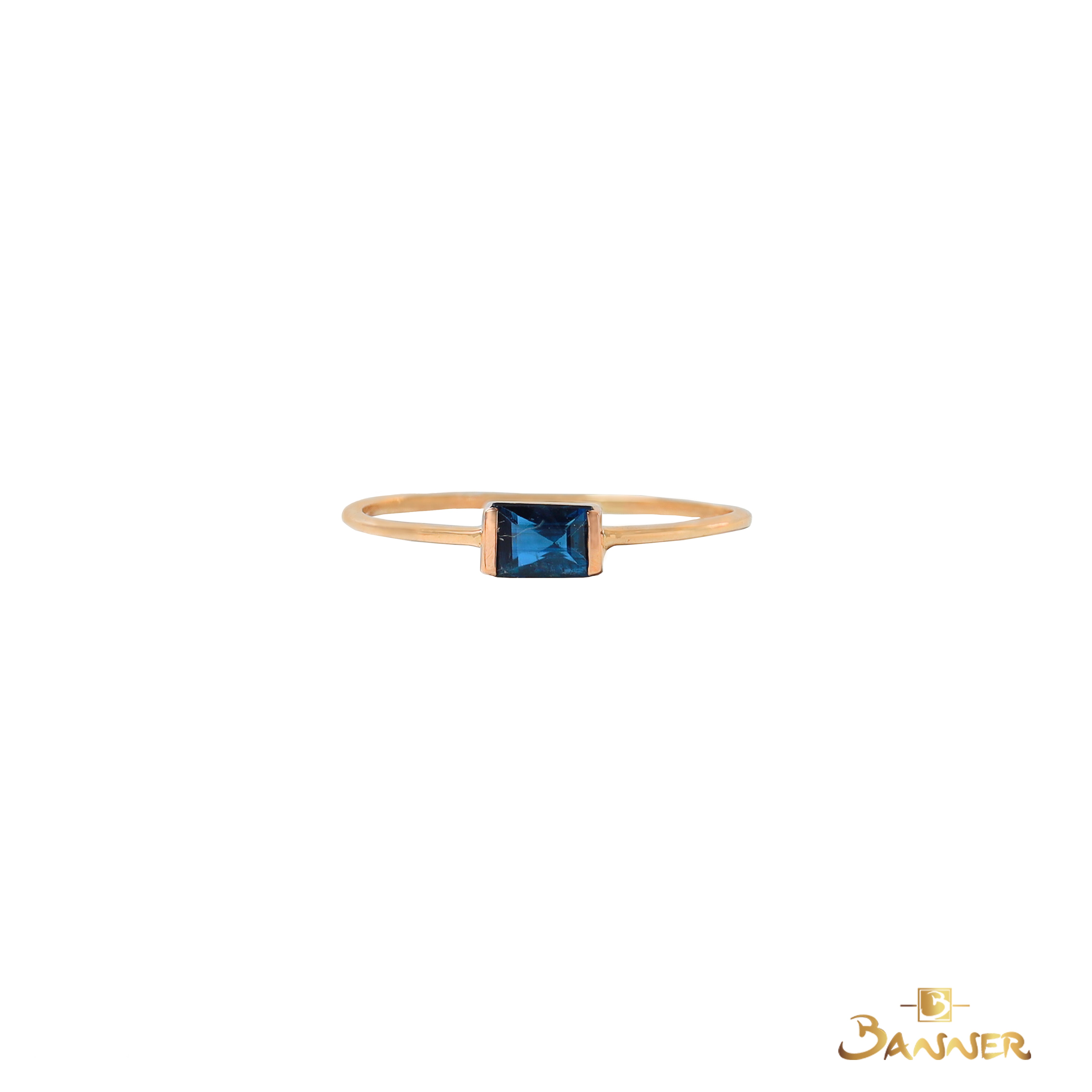 Sapphire emerald-cut Solitaire Ring