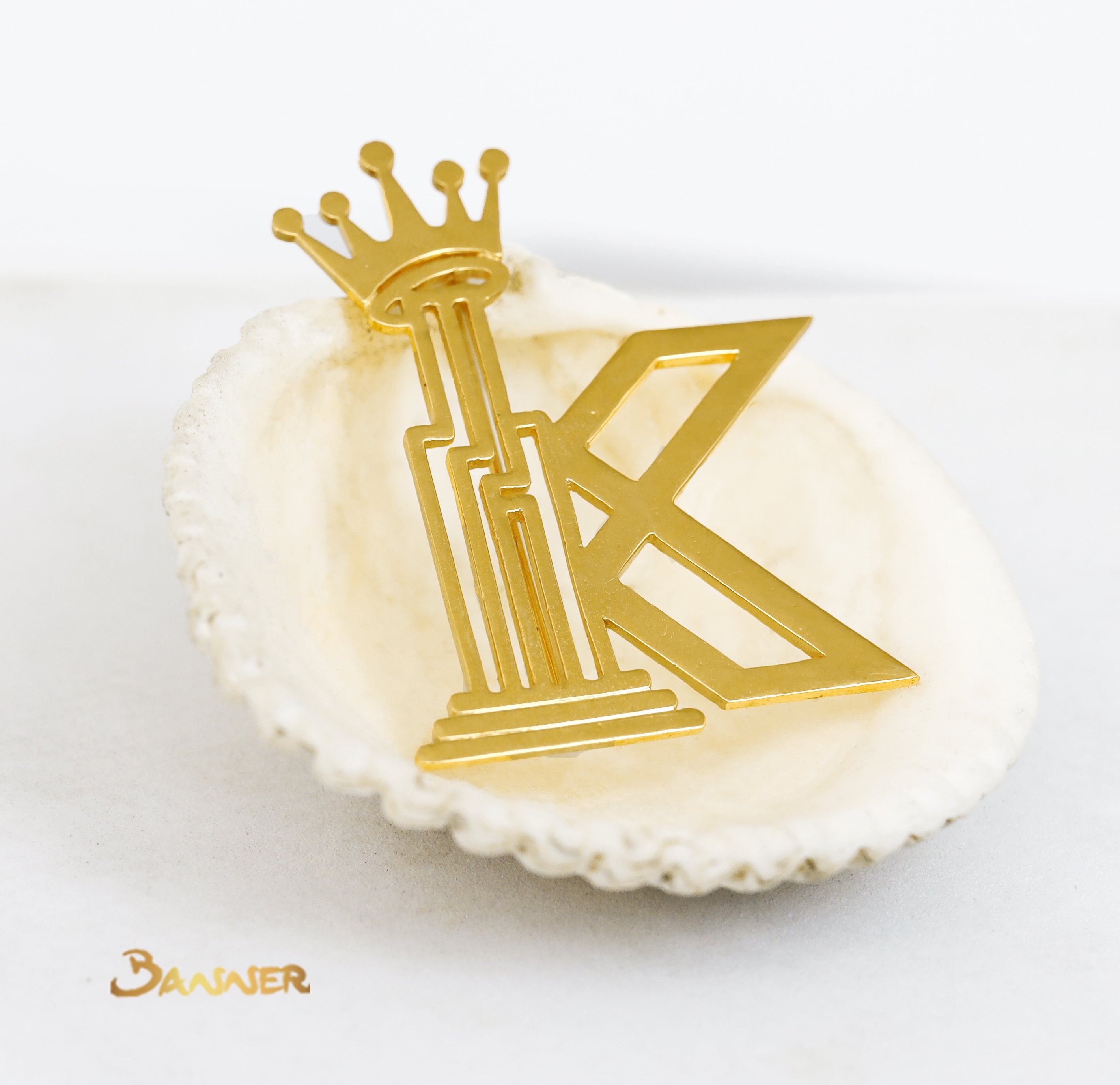 K Symbol Crown Brooch