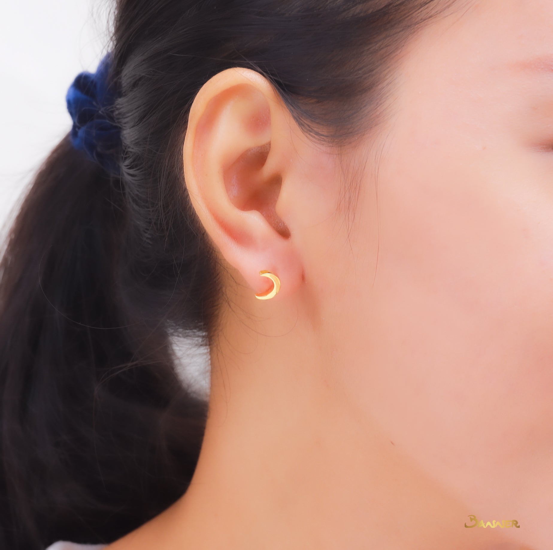 18k Yellow Gold Moon Earrings