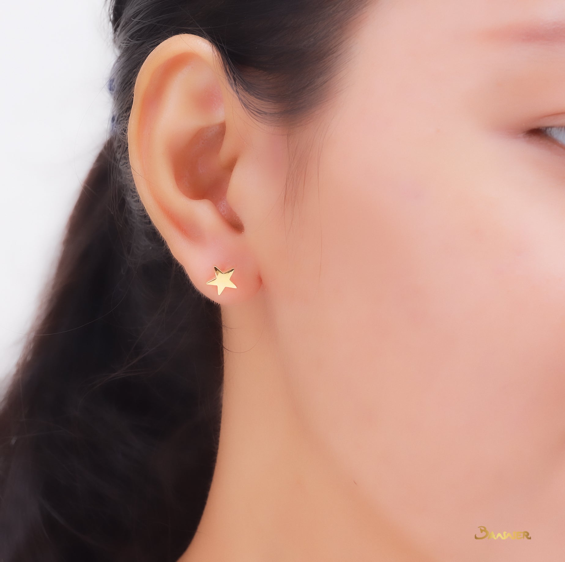 18k Yellow Gold Star Earrings