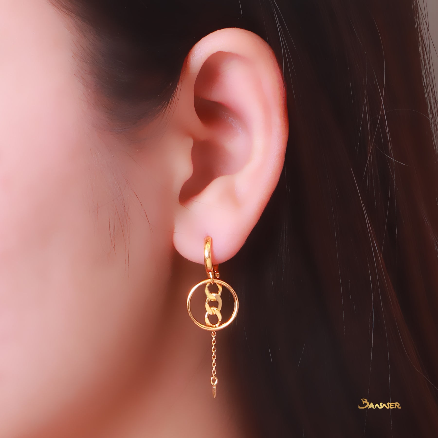 18k Yellow Gold Dangling Earrings