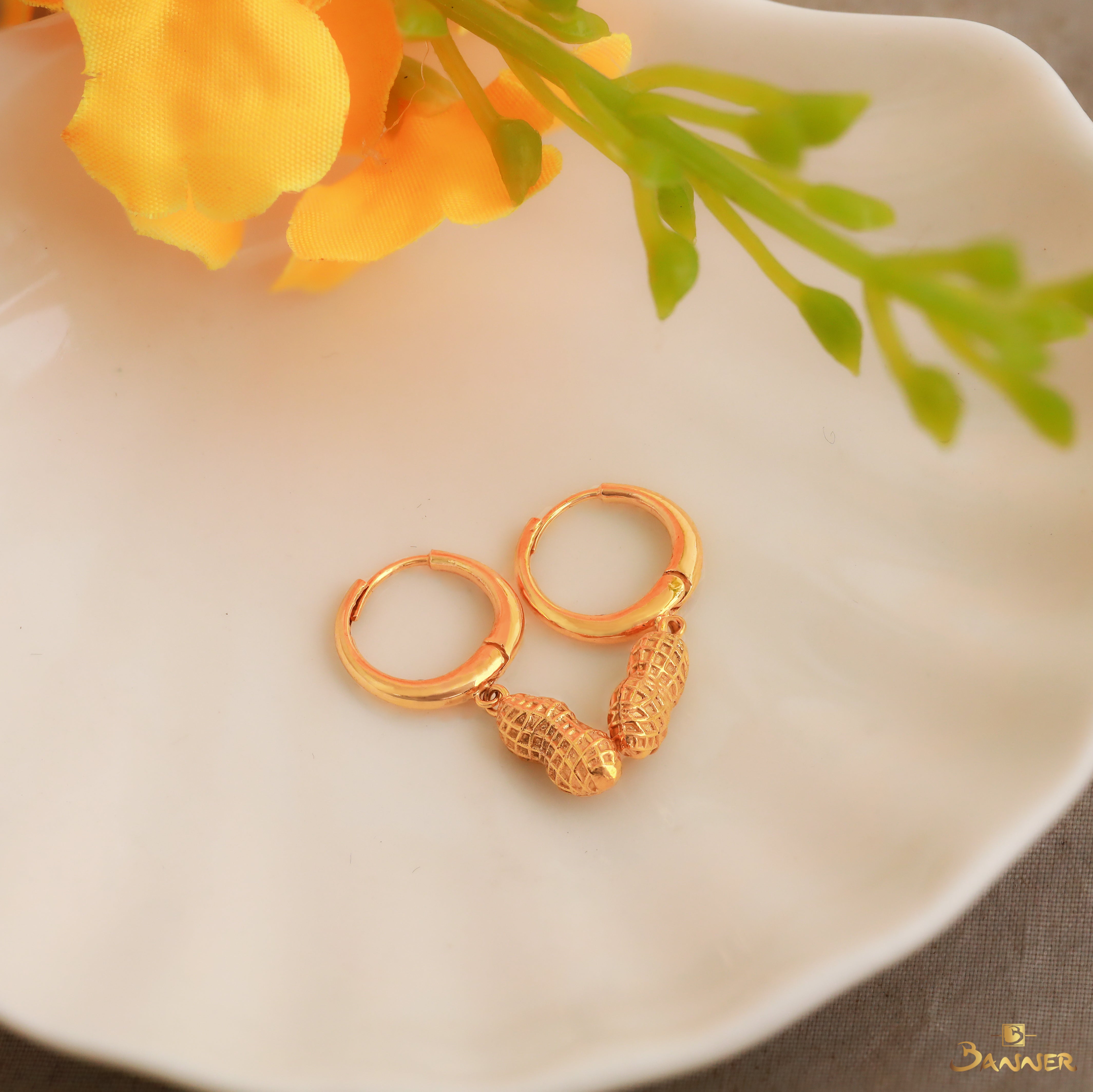 18k Yellow Gold Peanuts Earrings