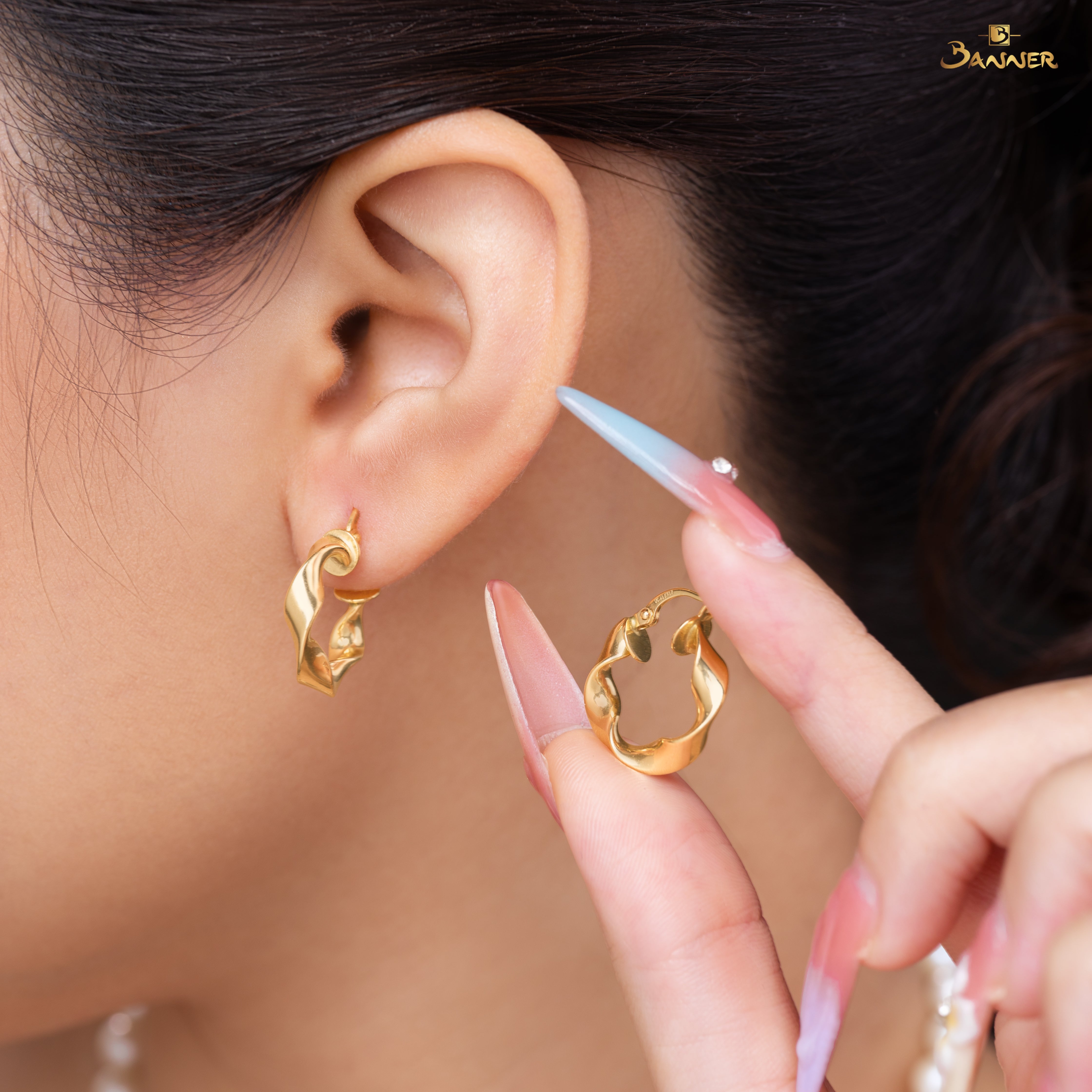 18K Gold Spiral Hoop Earrings