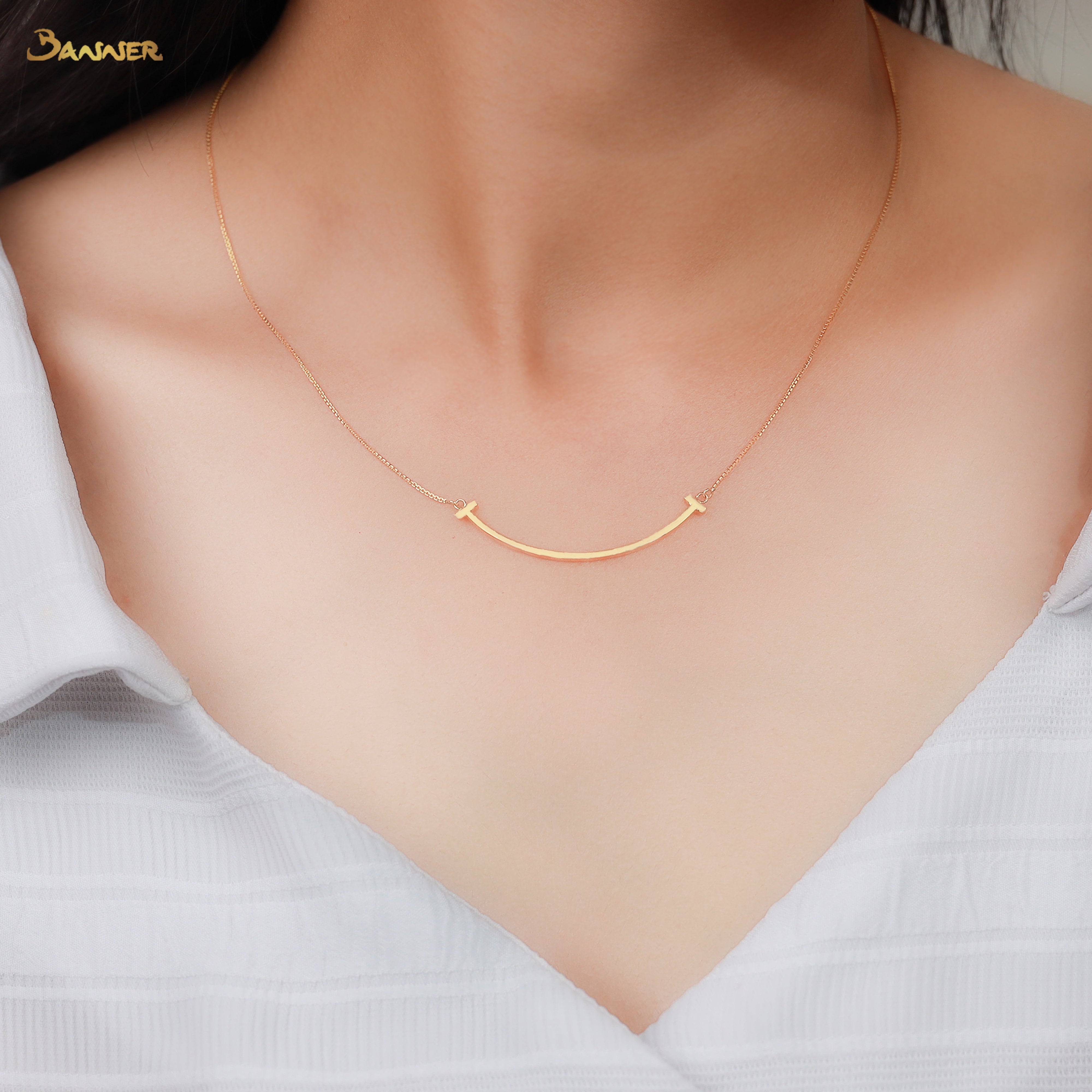 18k Smile Necklace