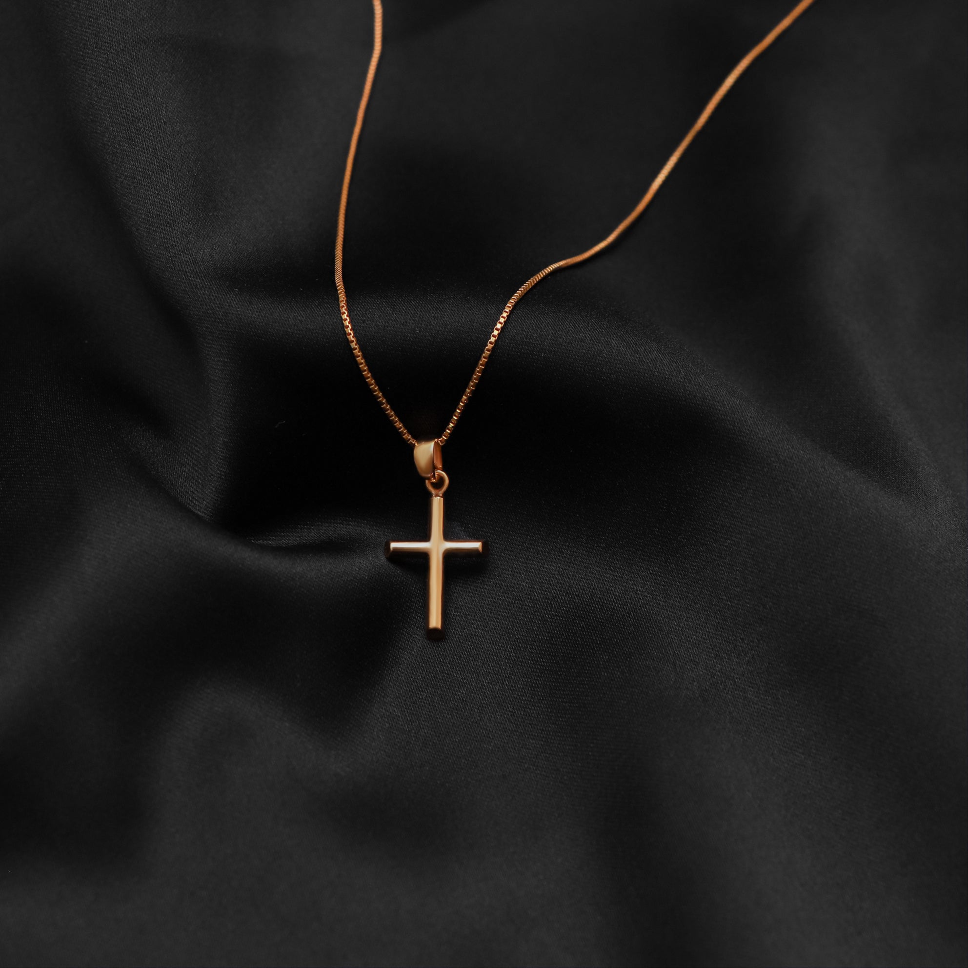 18k Gold Cross Pendant