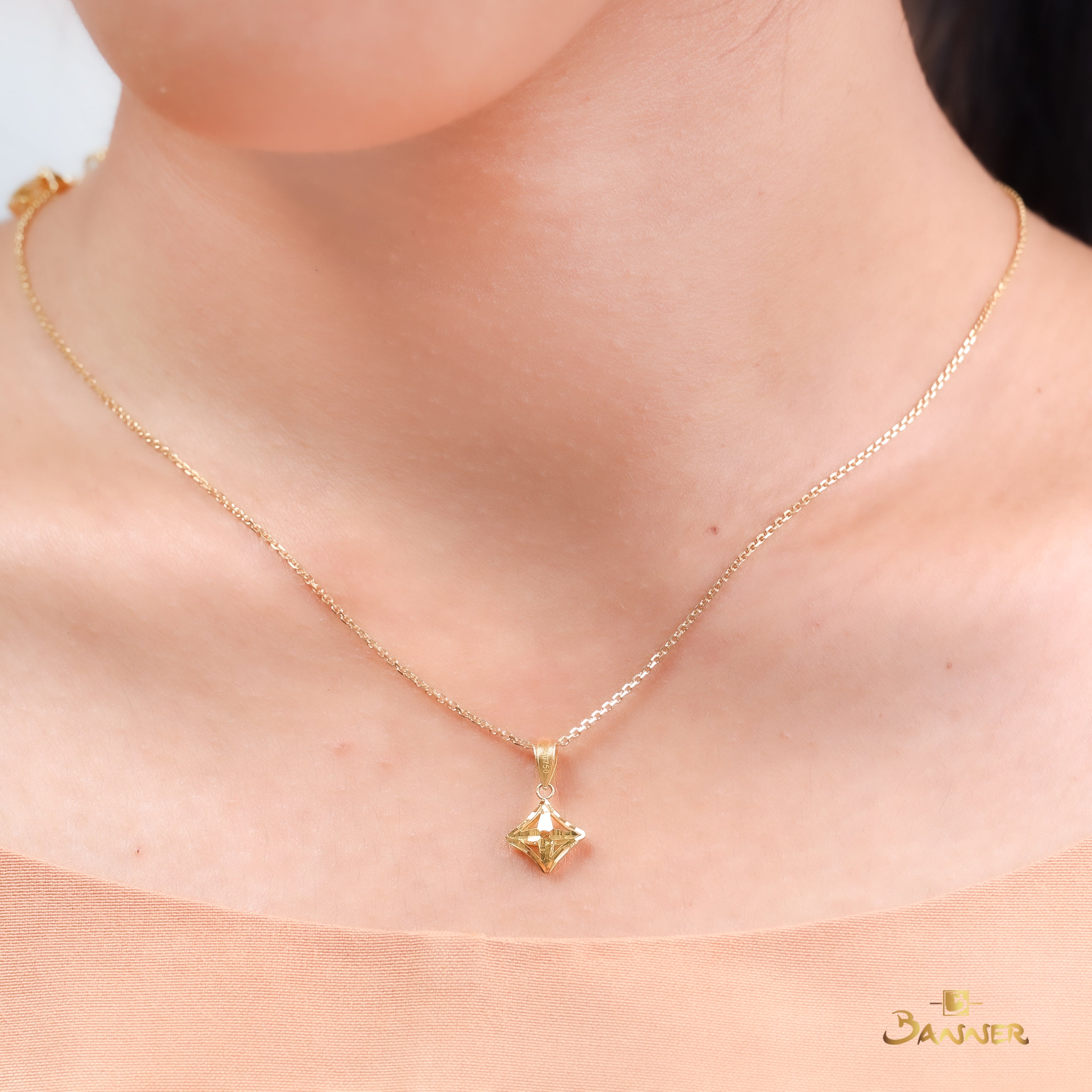 18K Yellow Gold Pendant