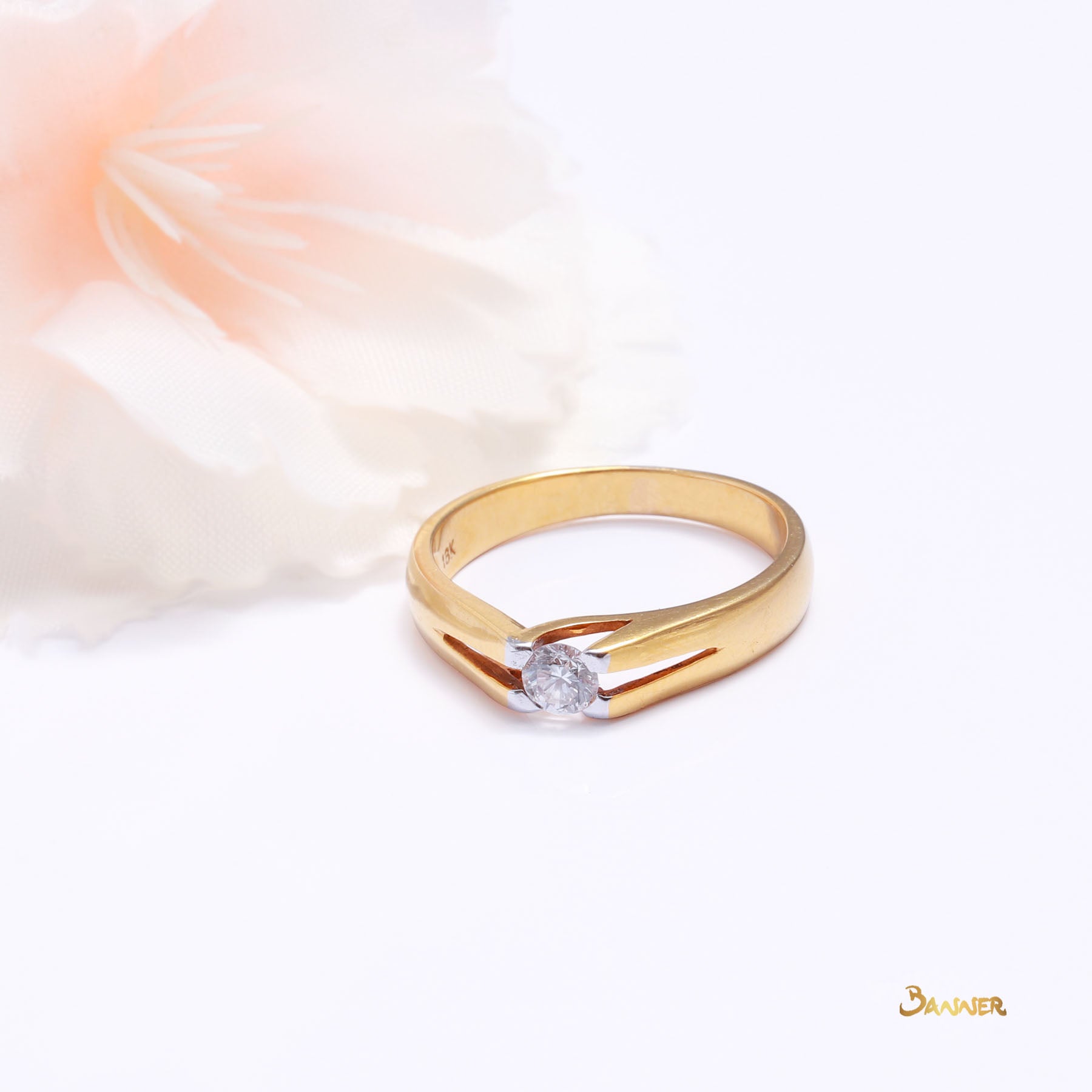 Diamond Split-Shank Solitaire Ring