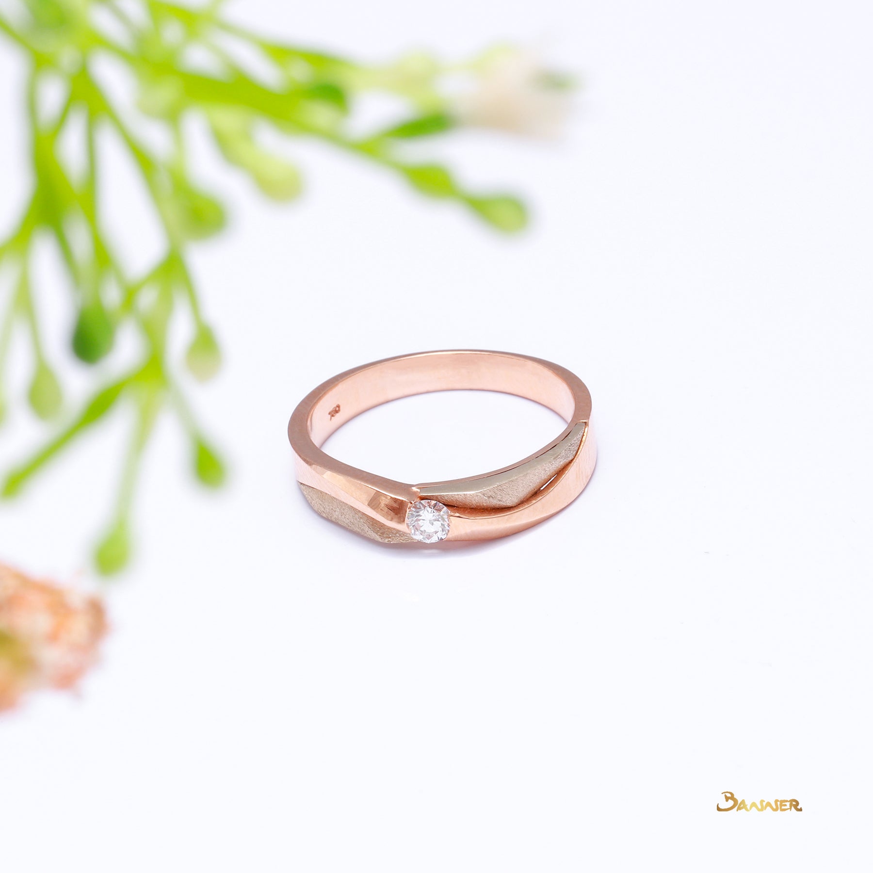 Diamond Rose Gold Yae-Hlaing Ring