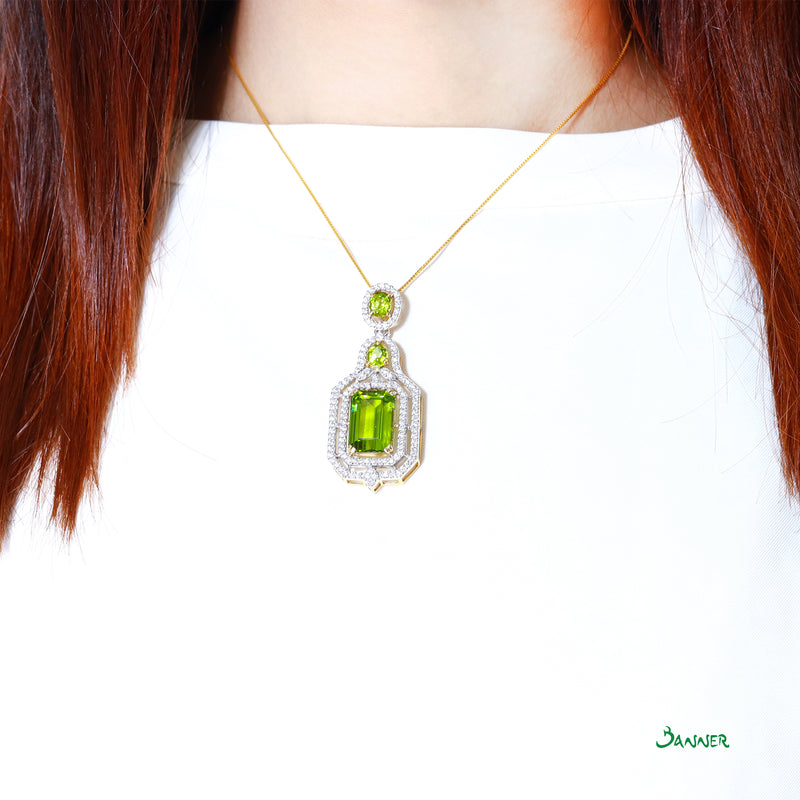 Peridot Emerald-cut and Diamond Pendant