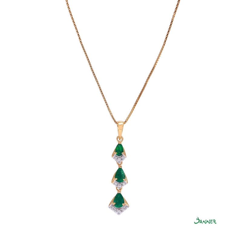 Pear-shaped Emerald and Diamond 3-step Pendant